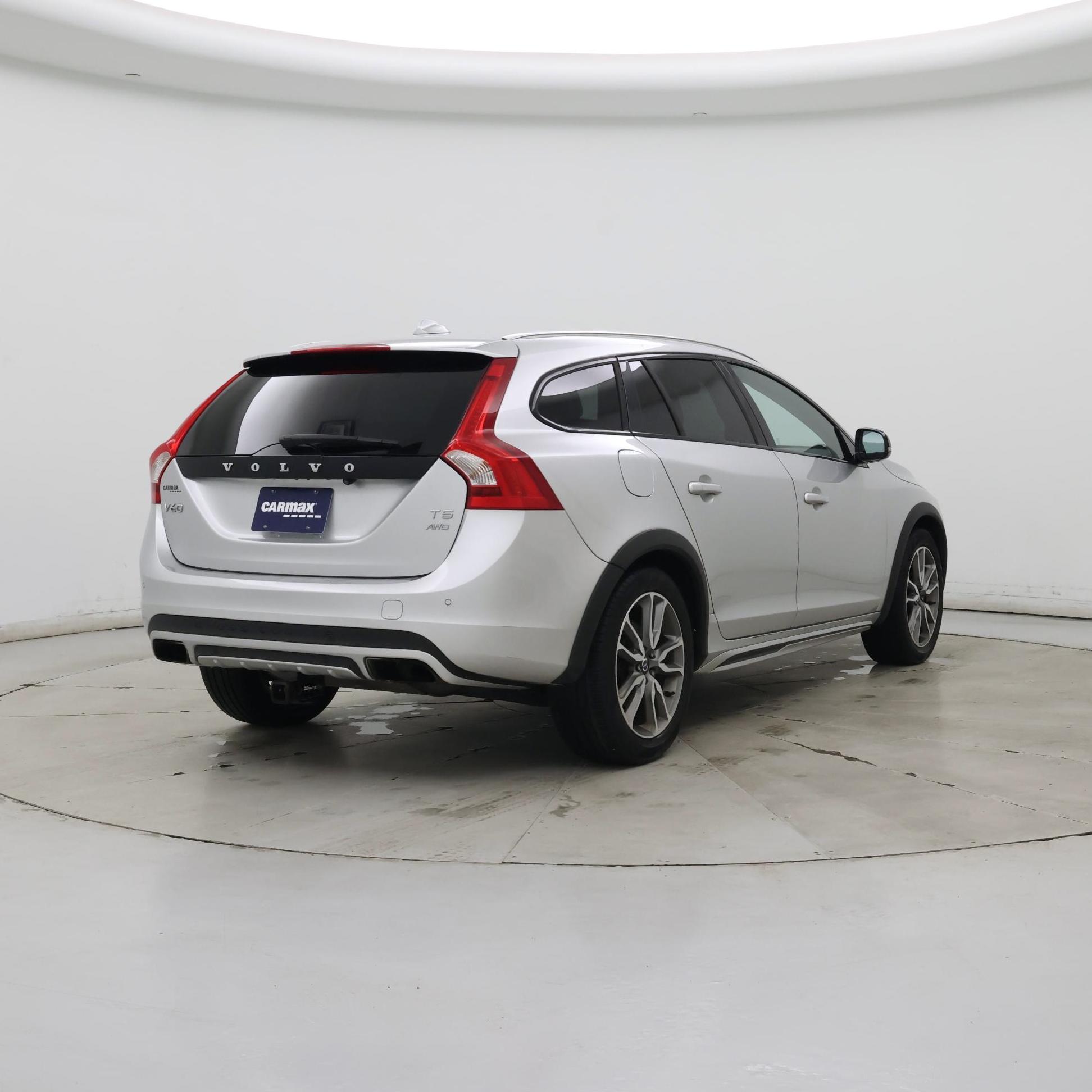 Thumbnail: 2016 Volvo S60 - 8