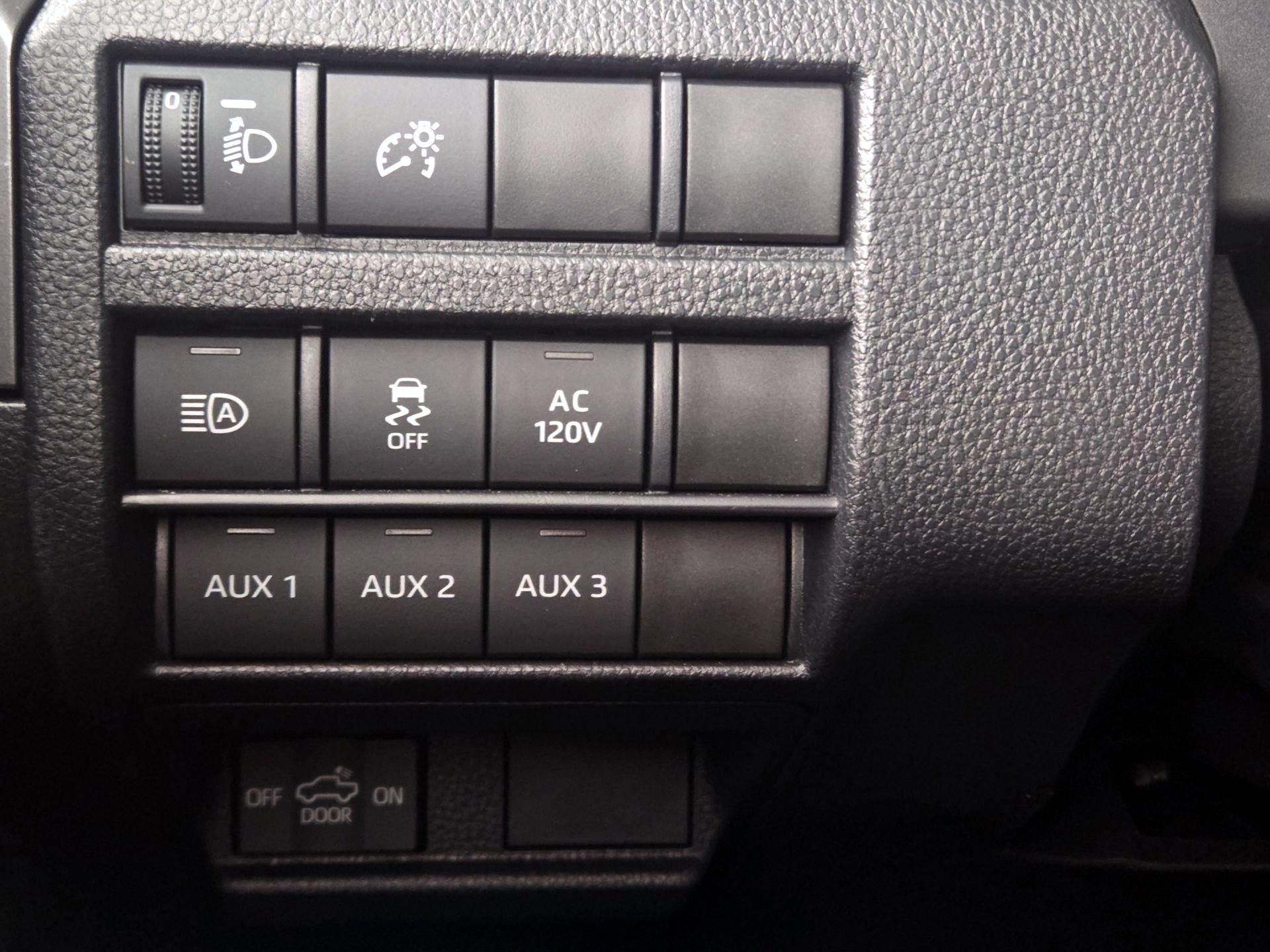 Thumbnail: 2024 Toyota Tacoma - 13