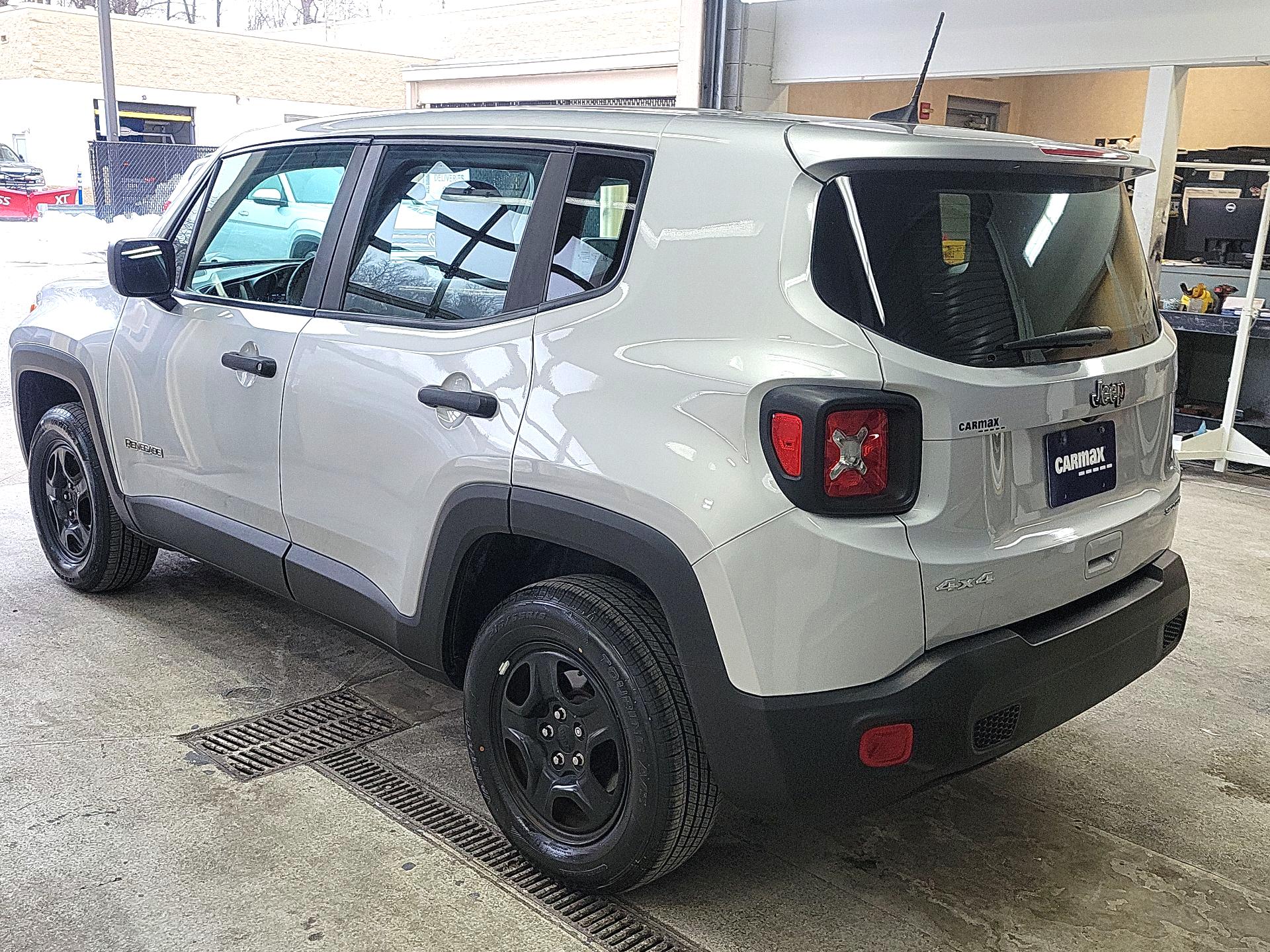 Thumbnail: 2021 Jeep Renegade - 7