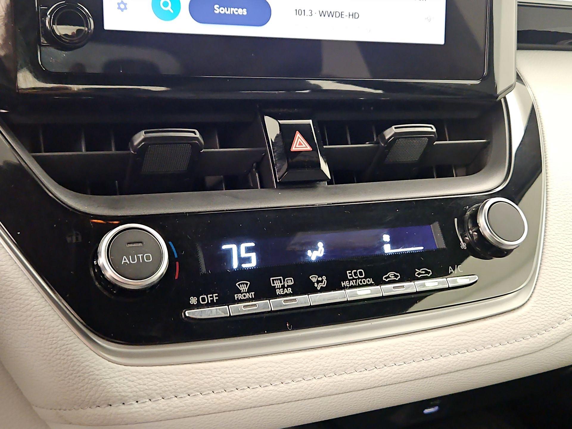 Thumbnail: 2024 Toyota Corolla - 16