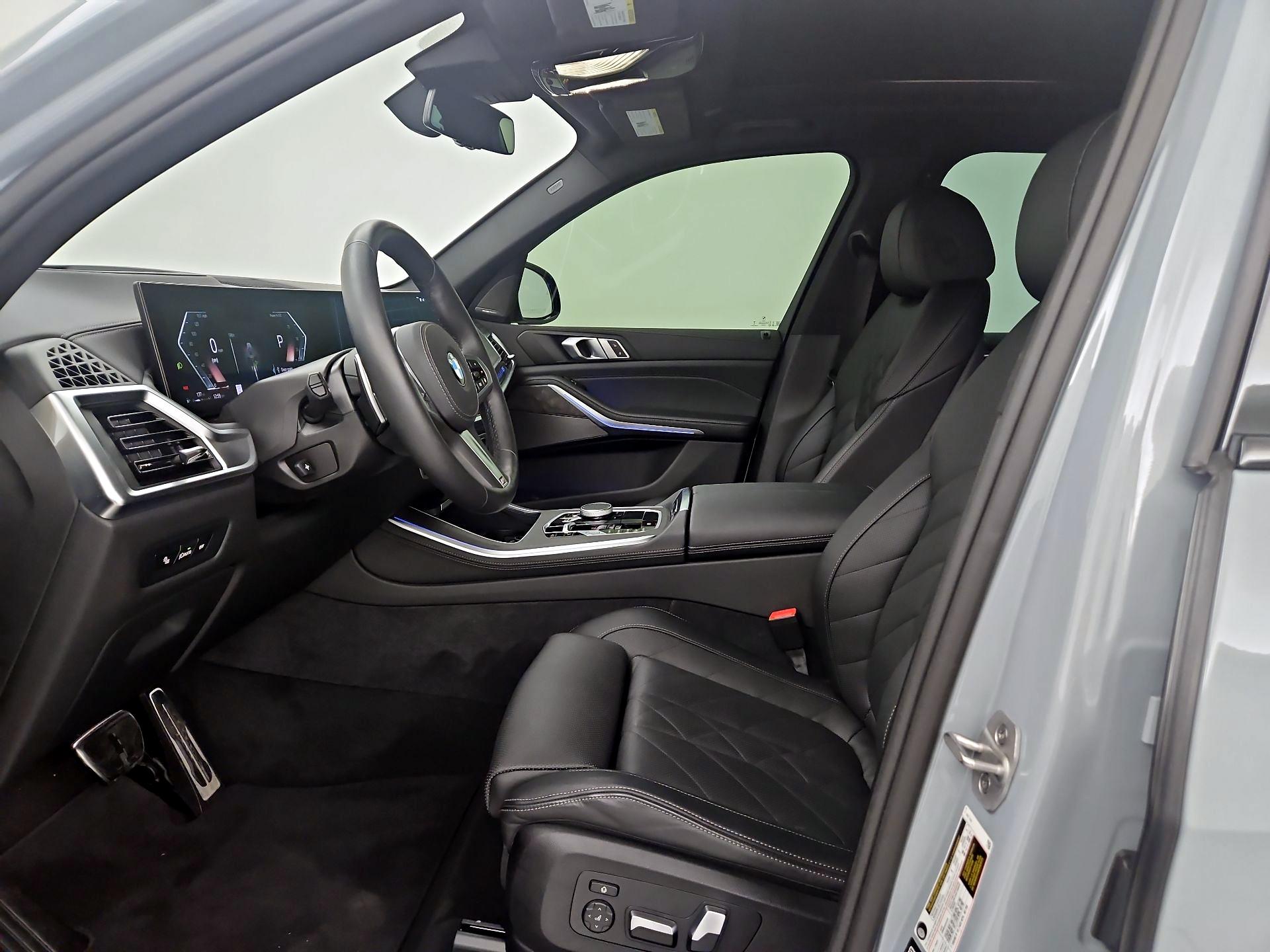 Thumbnail: 2025 BMW X5 - 11