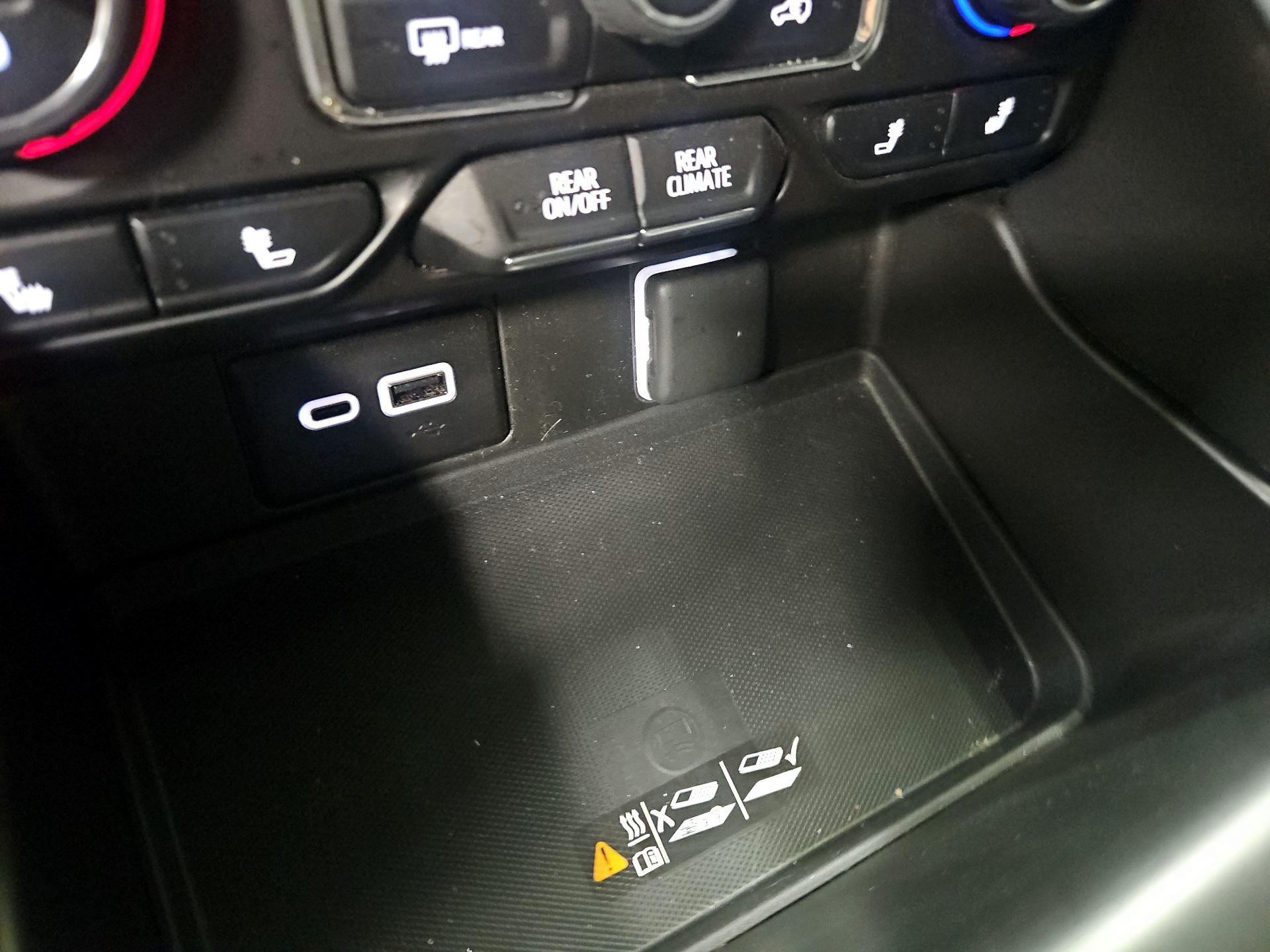 Thumbnail: 2024 Chevrolet Suburban - 19