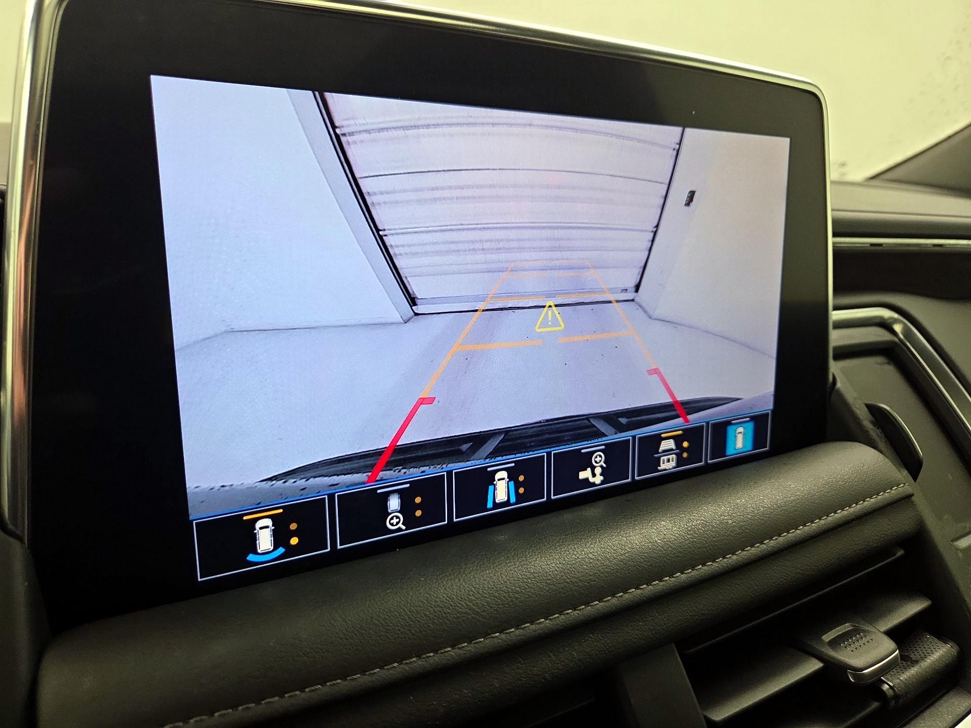 Thumbnail: 2021 Chevrolet Tahoe - 14