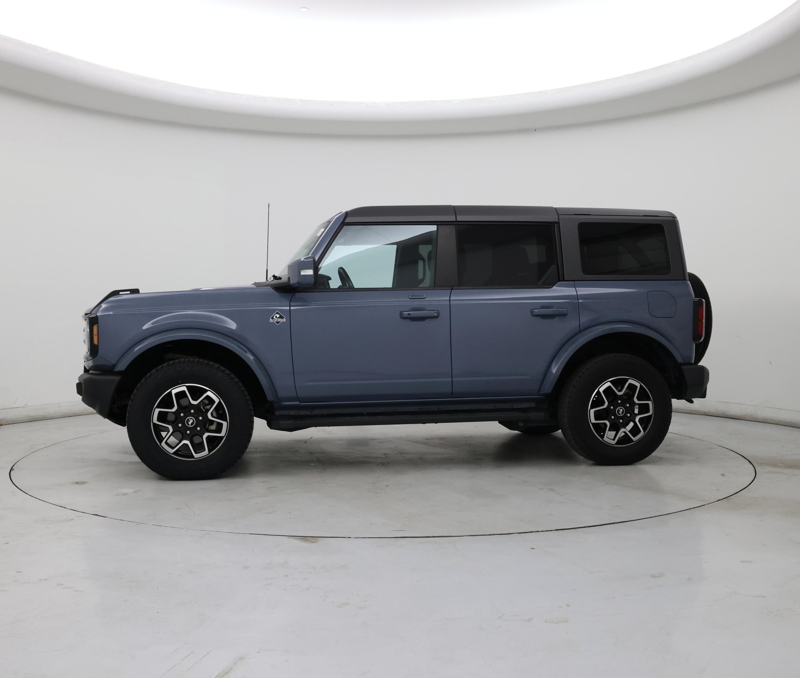 Thumbnail: 2023 Ford Bronco - 3