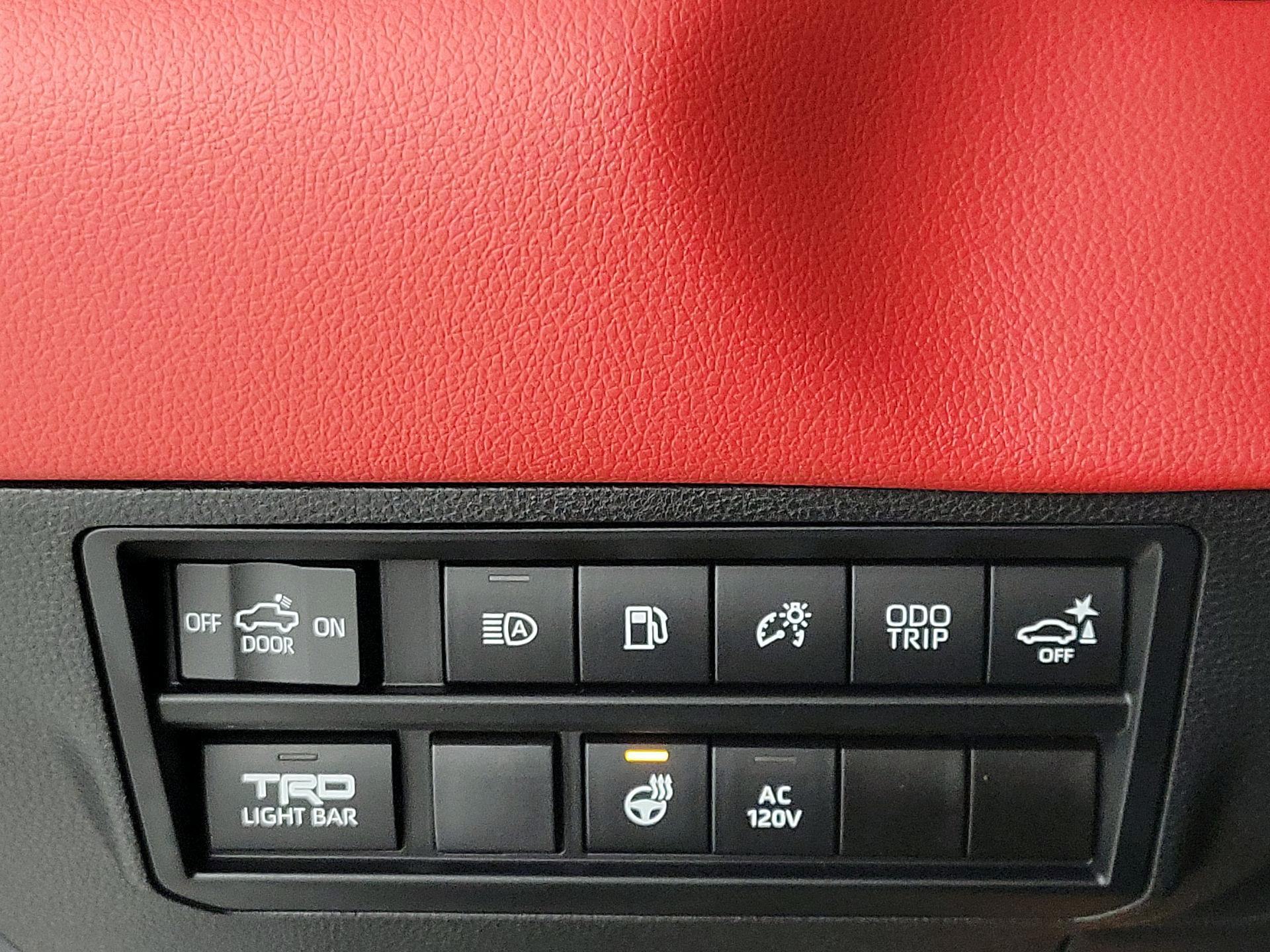 Thumbnail: 2023 Toyota Tundra - 13