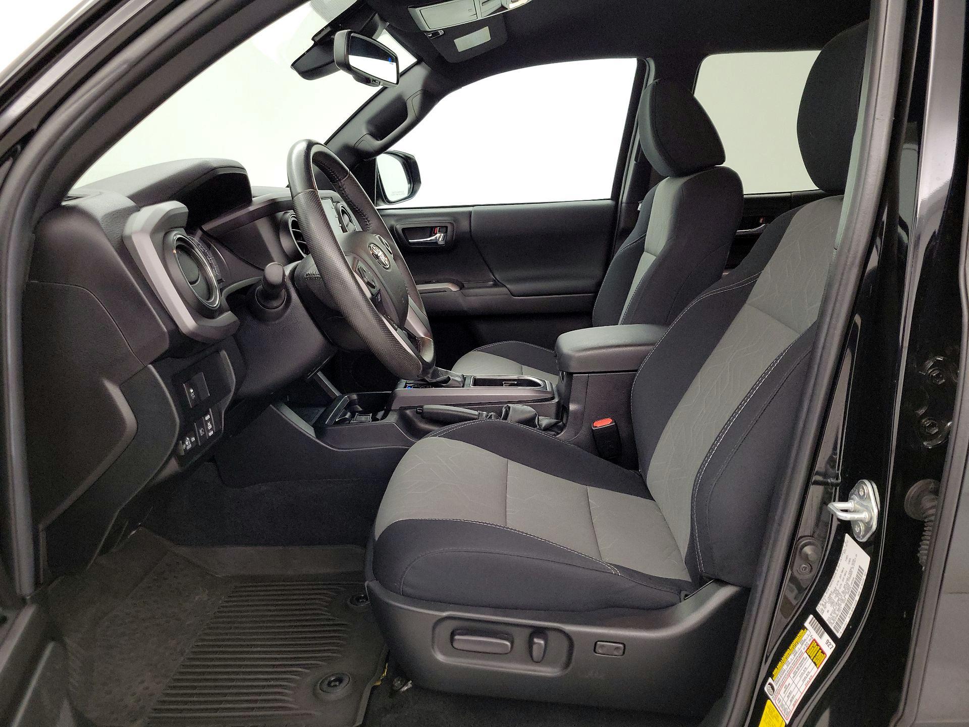 Thumbnail: 2022 Toyota Tacoma - 11