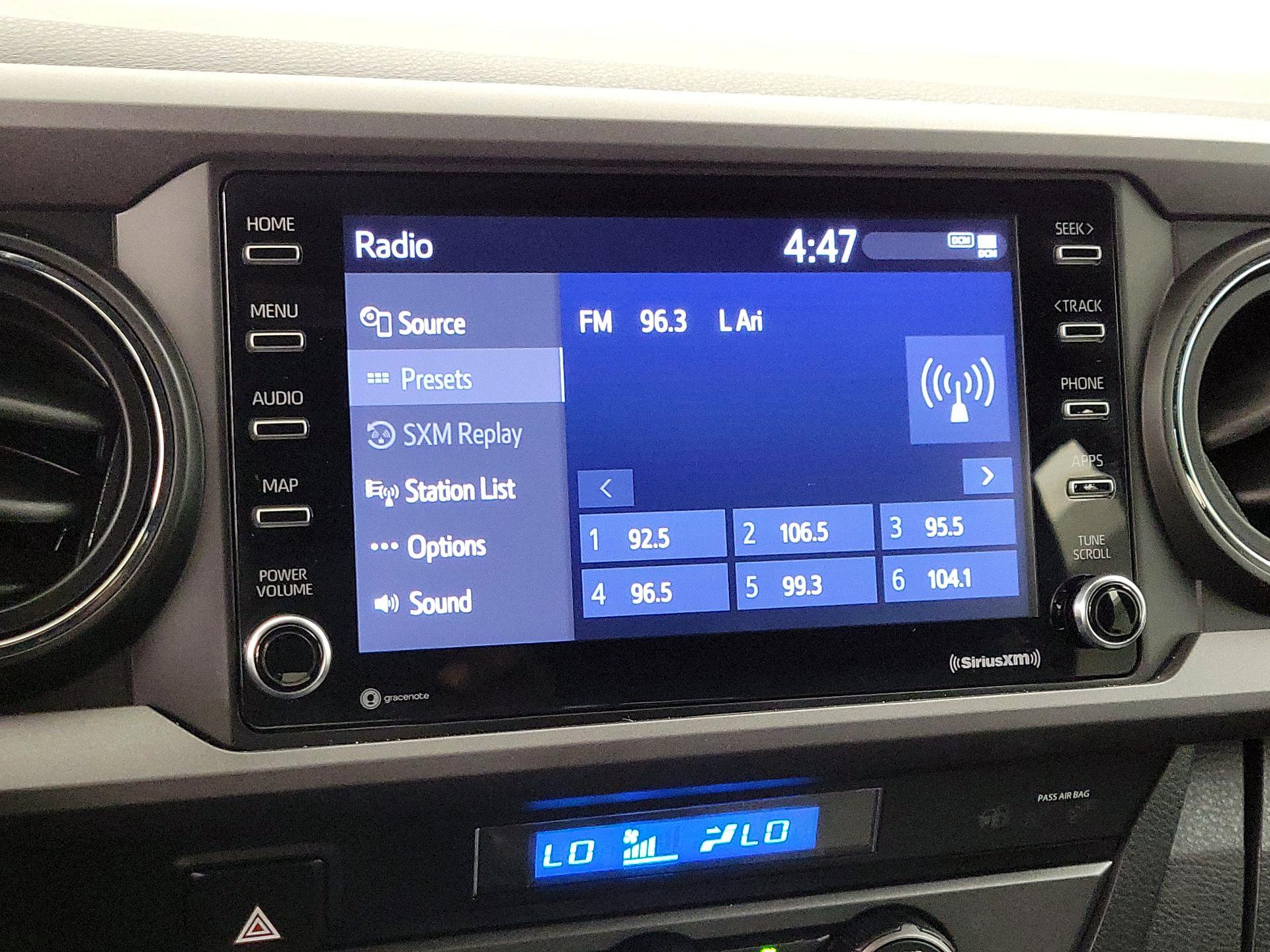 Thumbnail: 2022 Toyota Tacoma - 15