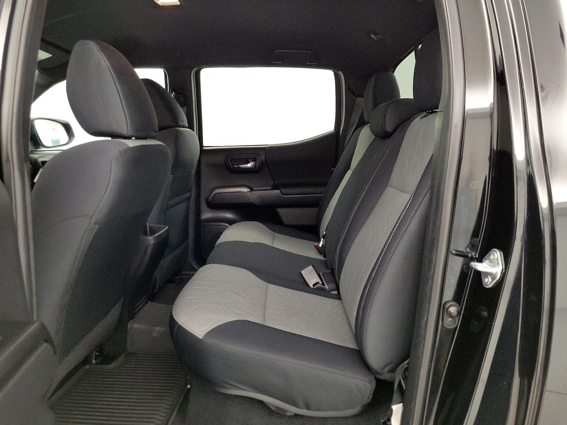 Thumbnail: 2022 Toyota Tacoma - 19