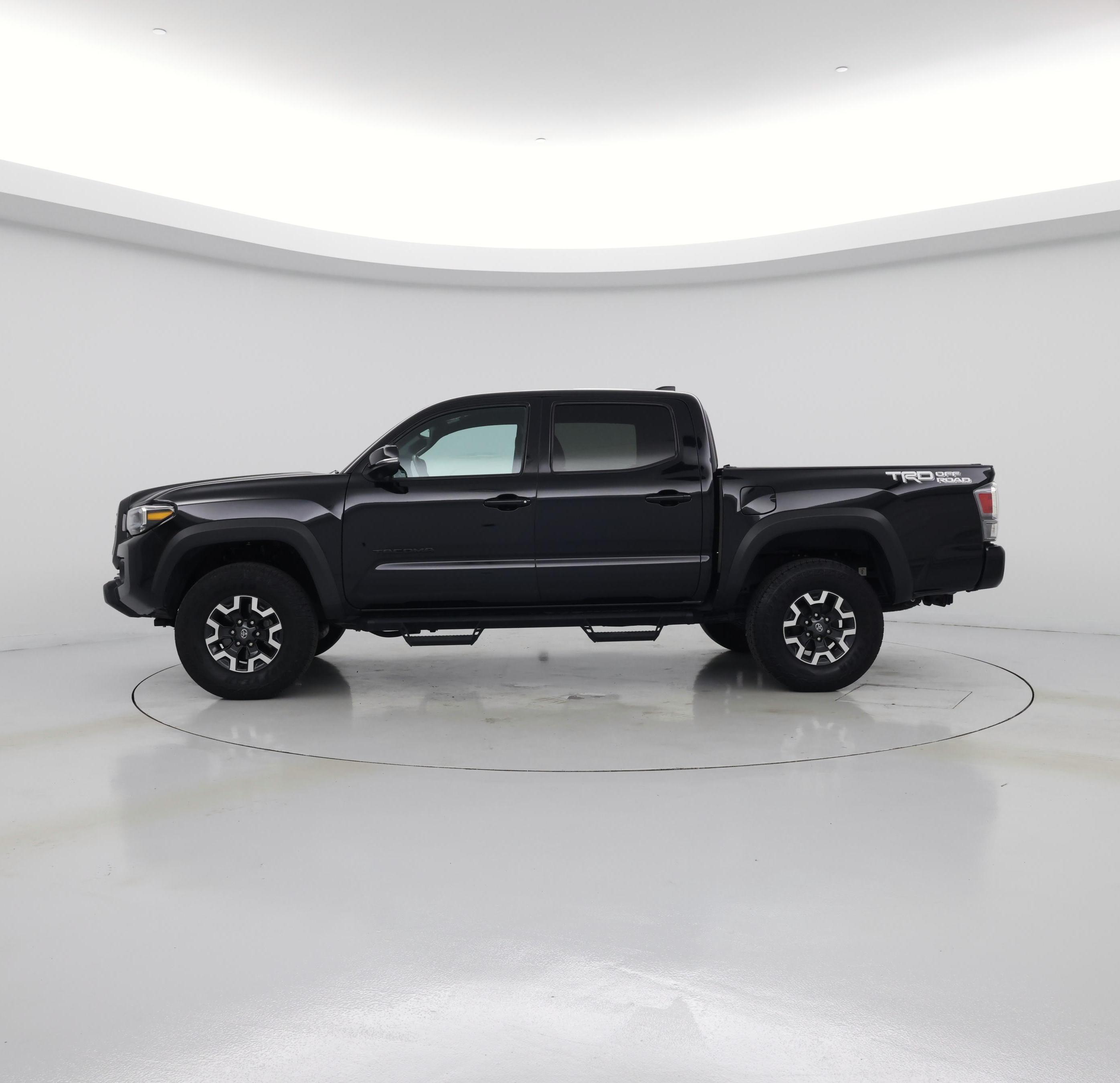 Thumbnail: 2022 Toyota Tacoma - 3