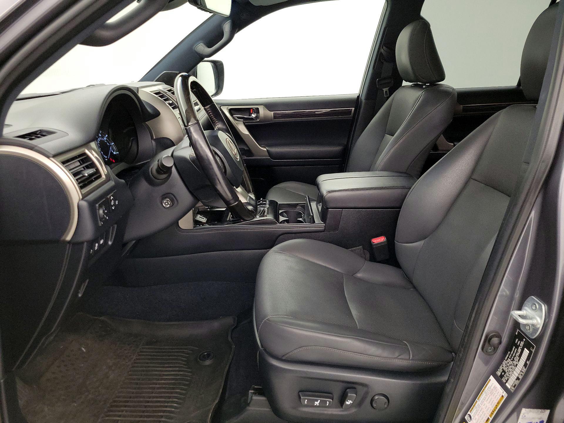 Thumbnail: 2020 Lexus GX - 11