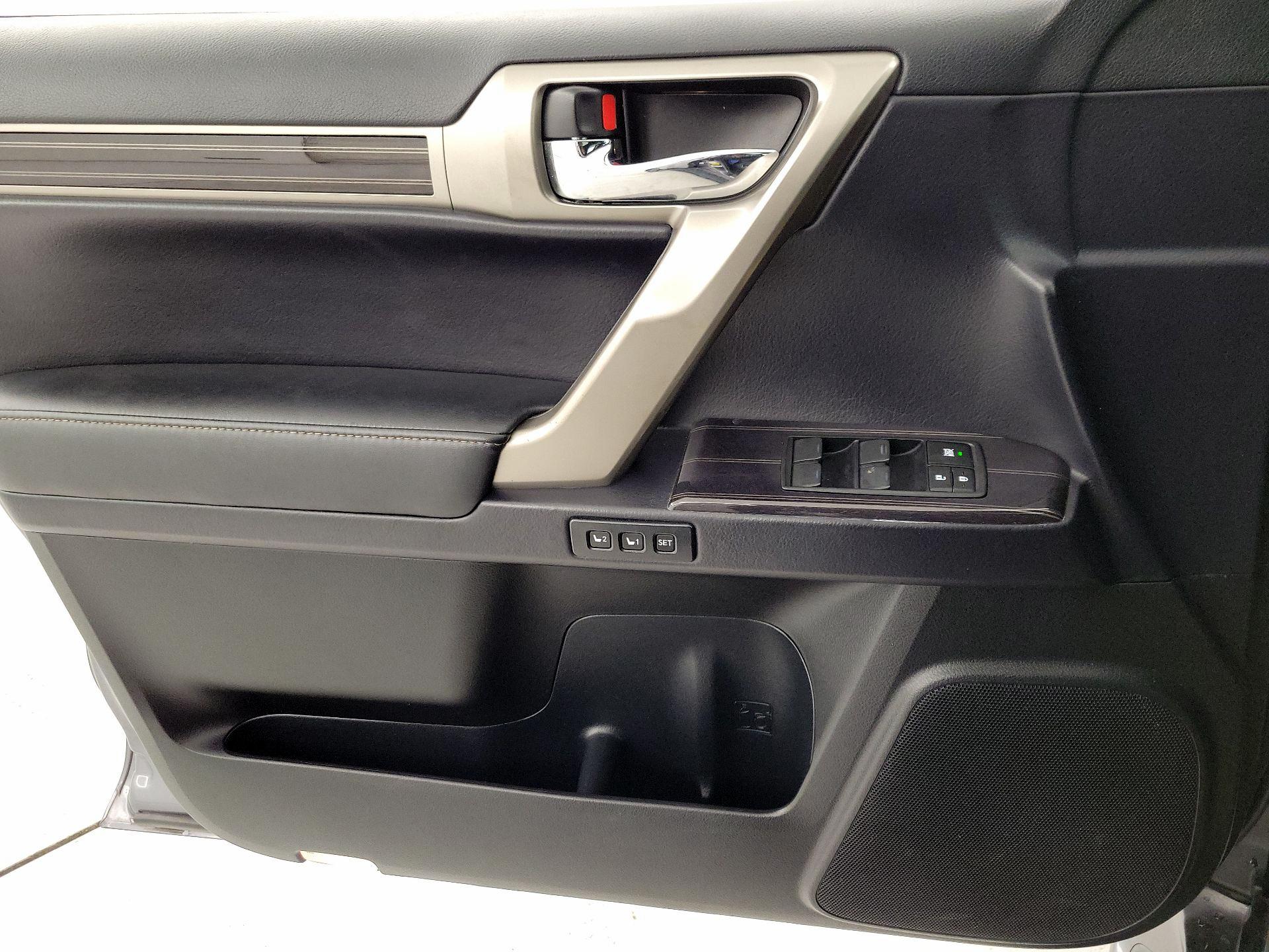 Thumbnail: 2020 Lexus GX - 12