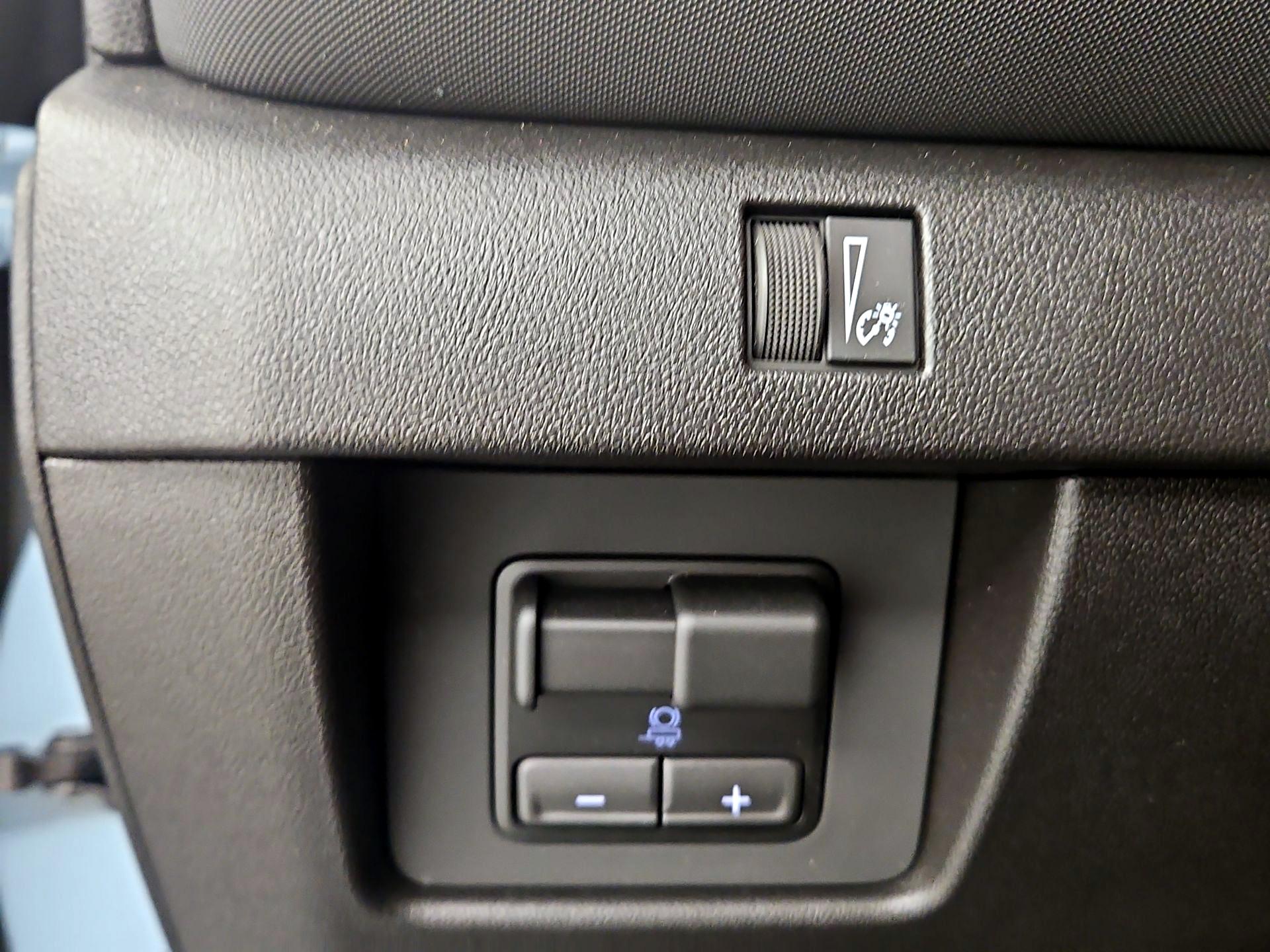 Thumbnail: 2026 Chevrolet Colorado - 13