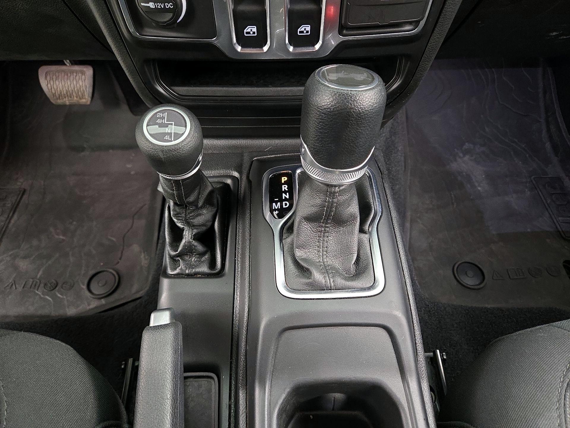 Thumbnail: 2023 Jeep Wrangler - 17