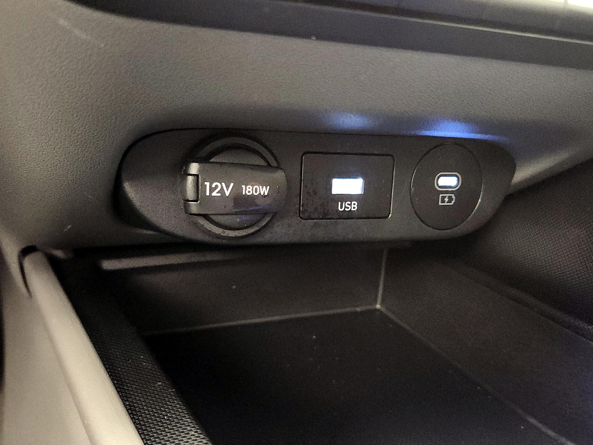 Thumbnail: 2025 Hyundai Elantra - 18