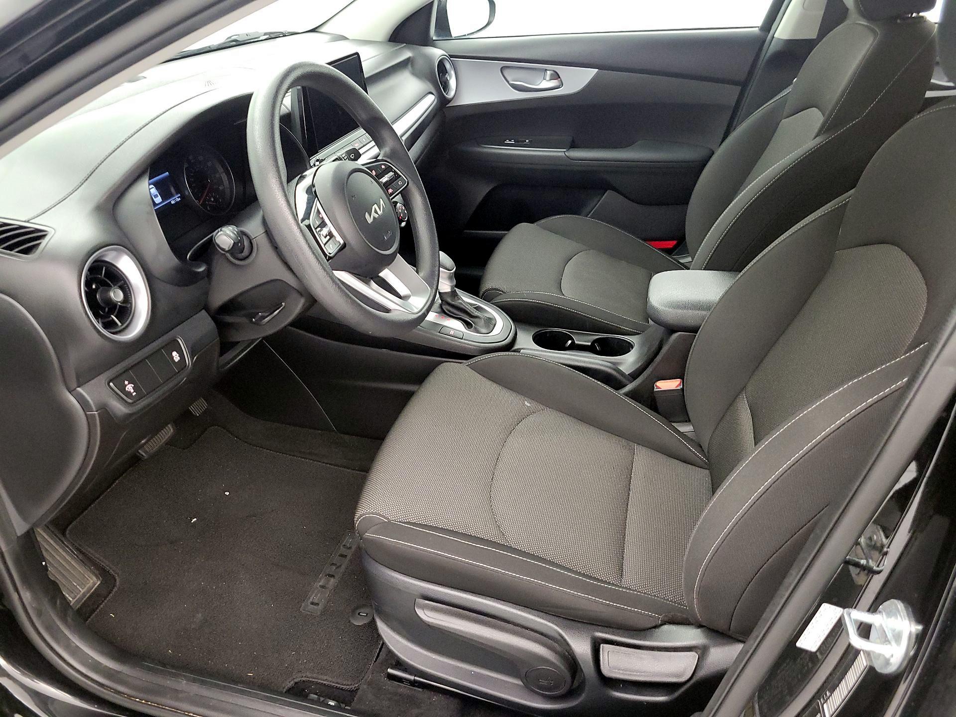 Thumbnail: 2023 Kia Forte - 11