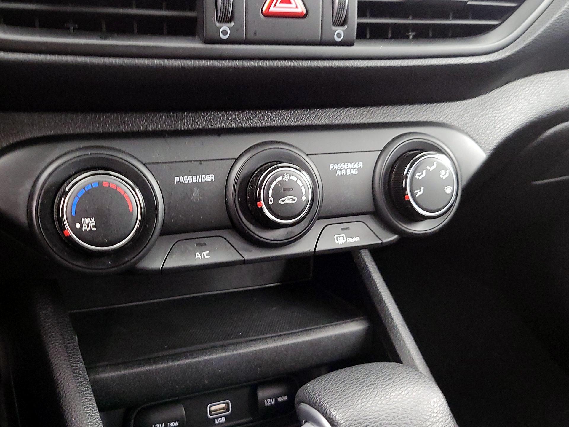 Thumbnail: 2023 Kia Forte - 16