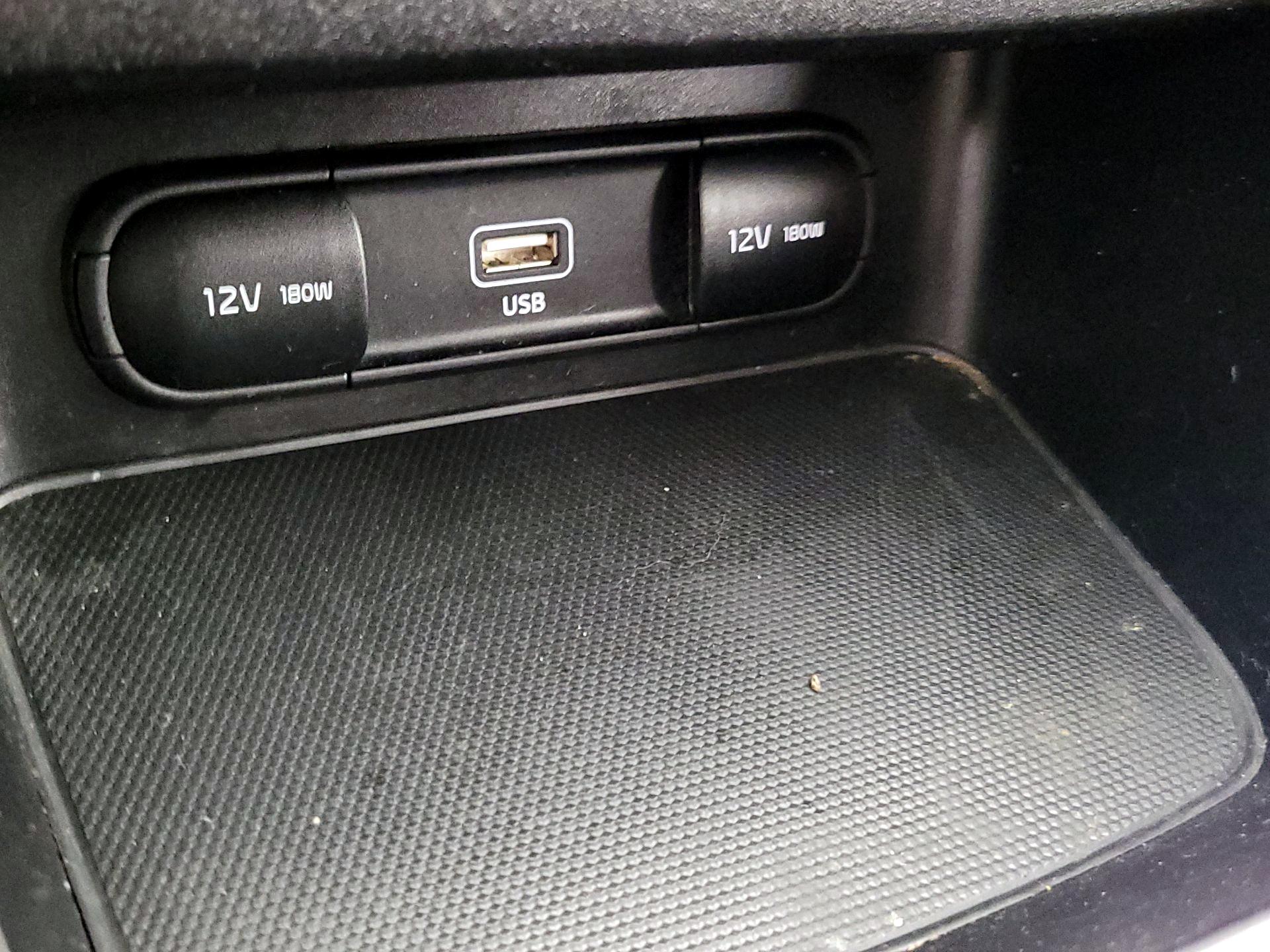 Thumbnail: 2023 Kia Forte - 18