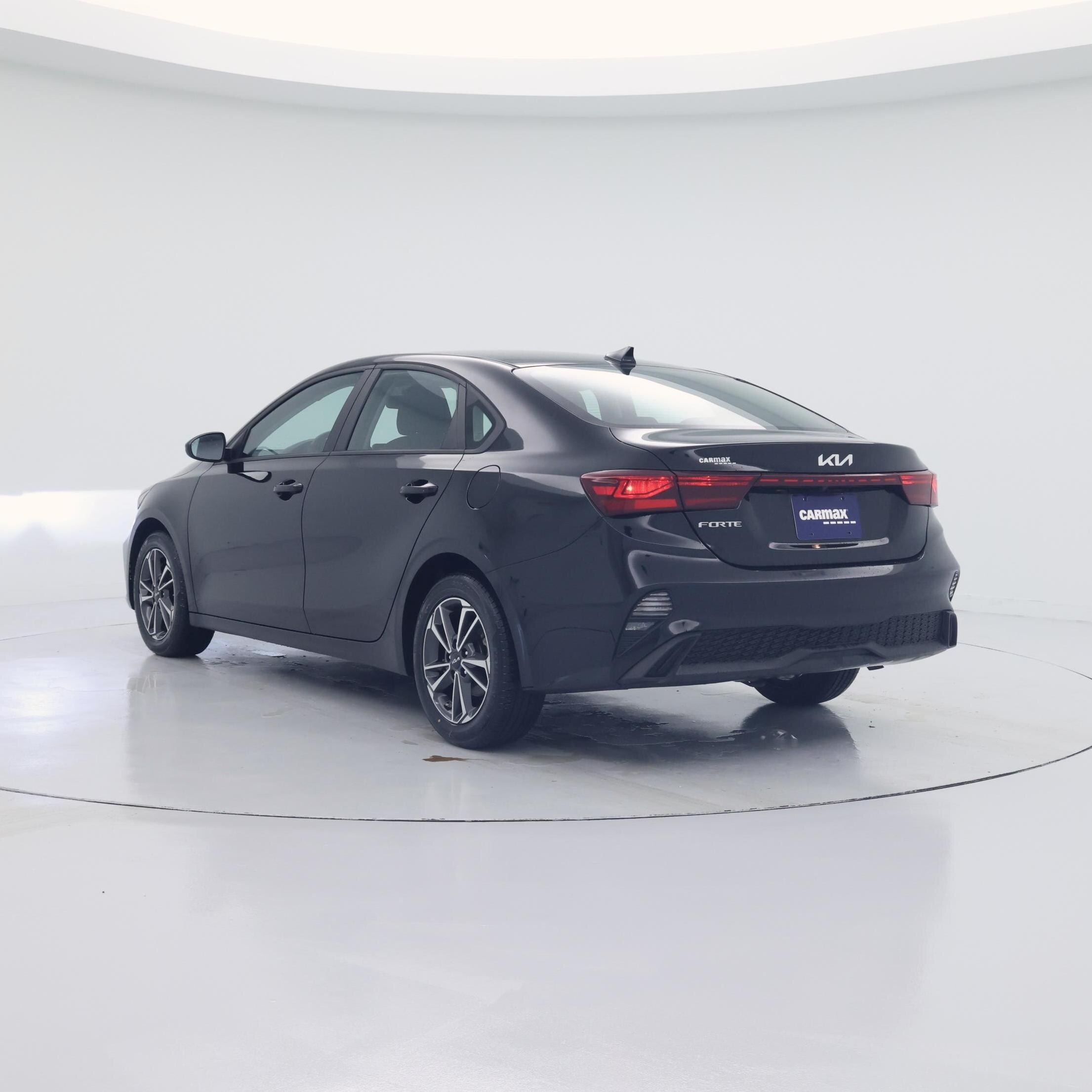 Thumbnail: 2023 Kia Forte - 2