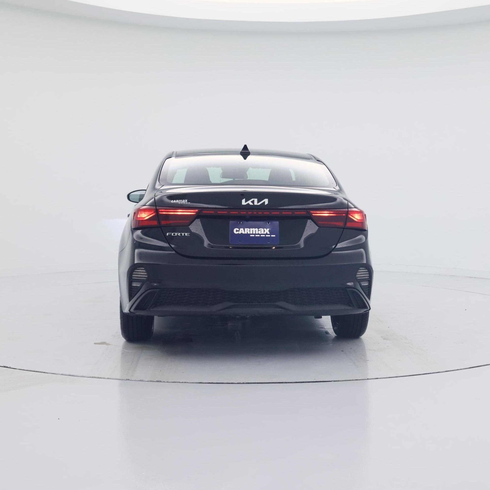 Thumbnail: 2023 Kia Forte - 6