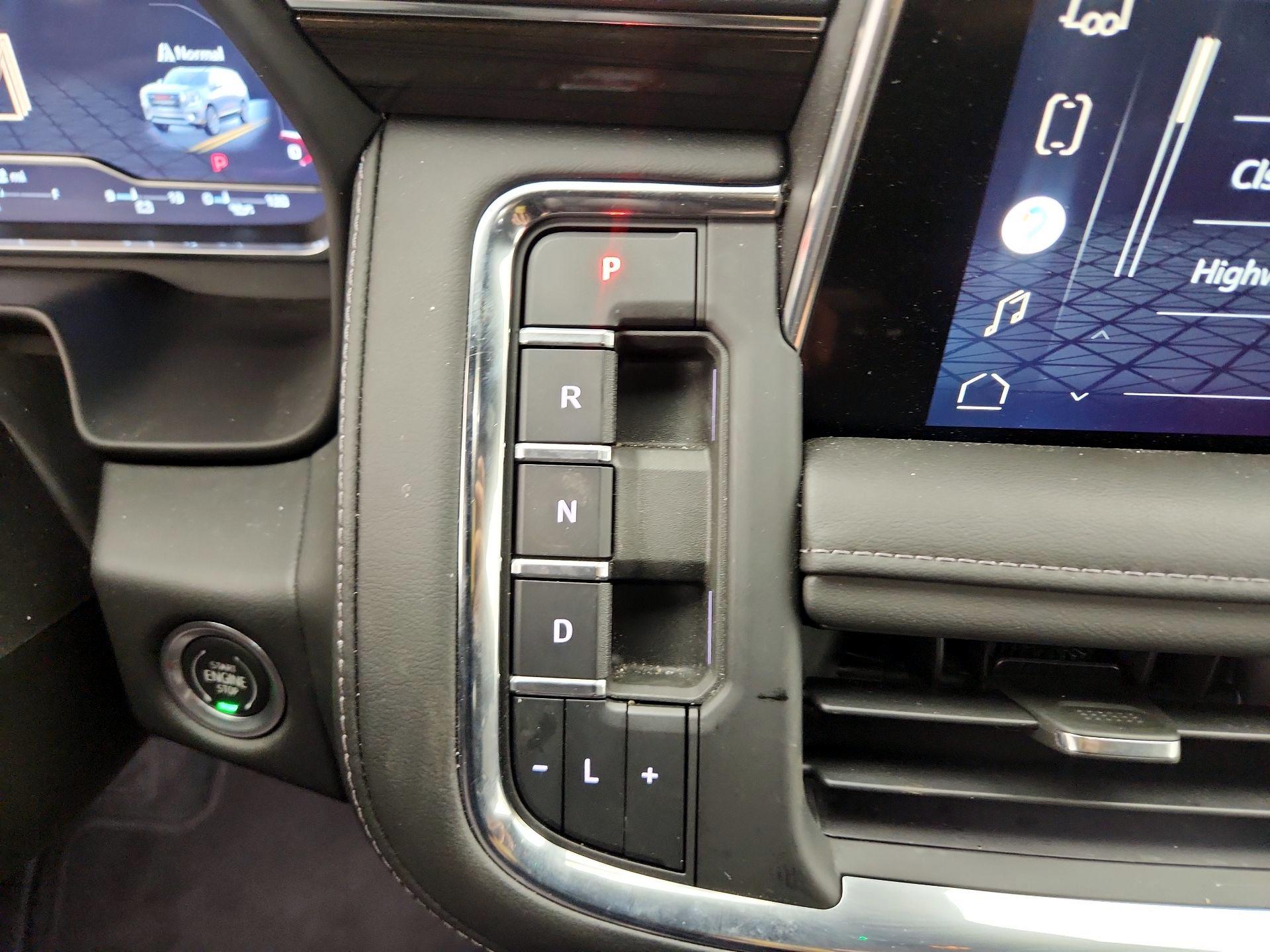 Thumbnail: 2022 GMC Yukon - 17