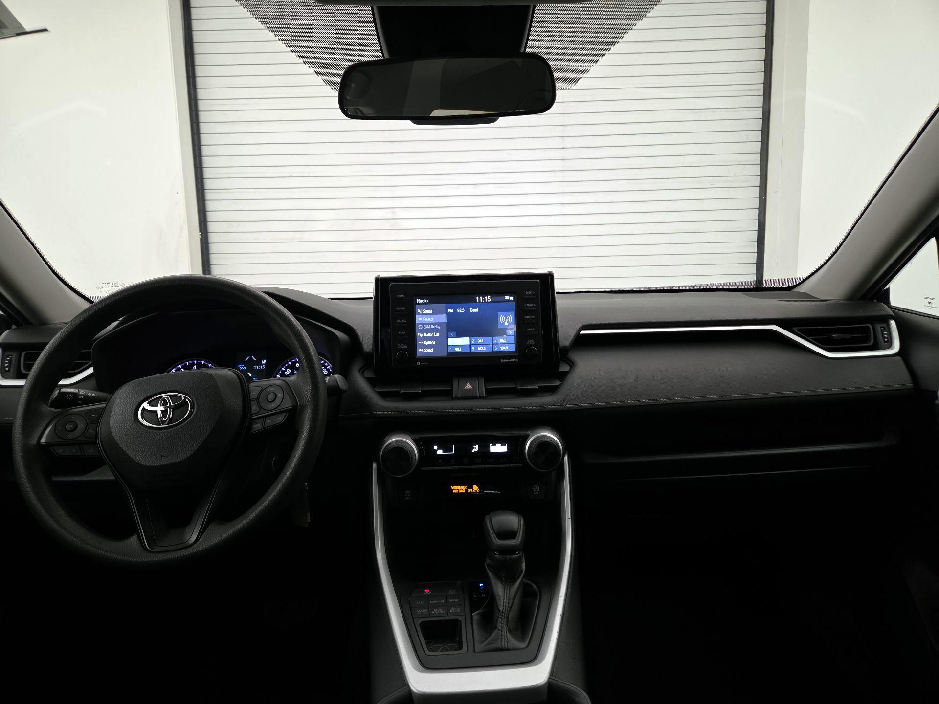 Thumbnail: 2020 Toyota RAV4 - 9