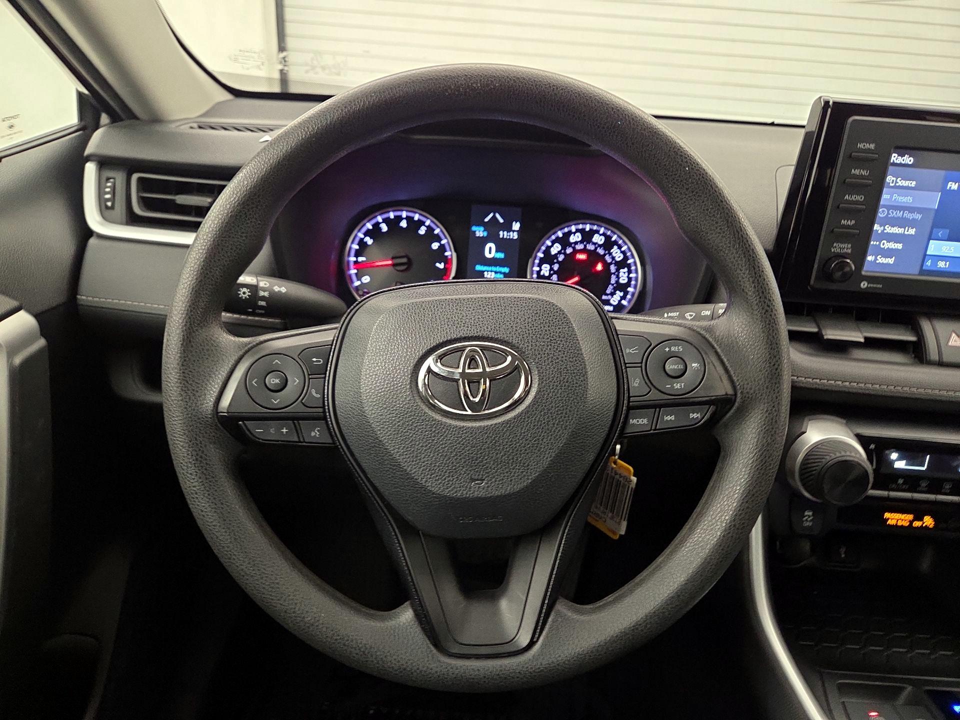 Thumbnail: 2020 Toyota RAV4 - 10