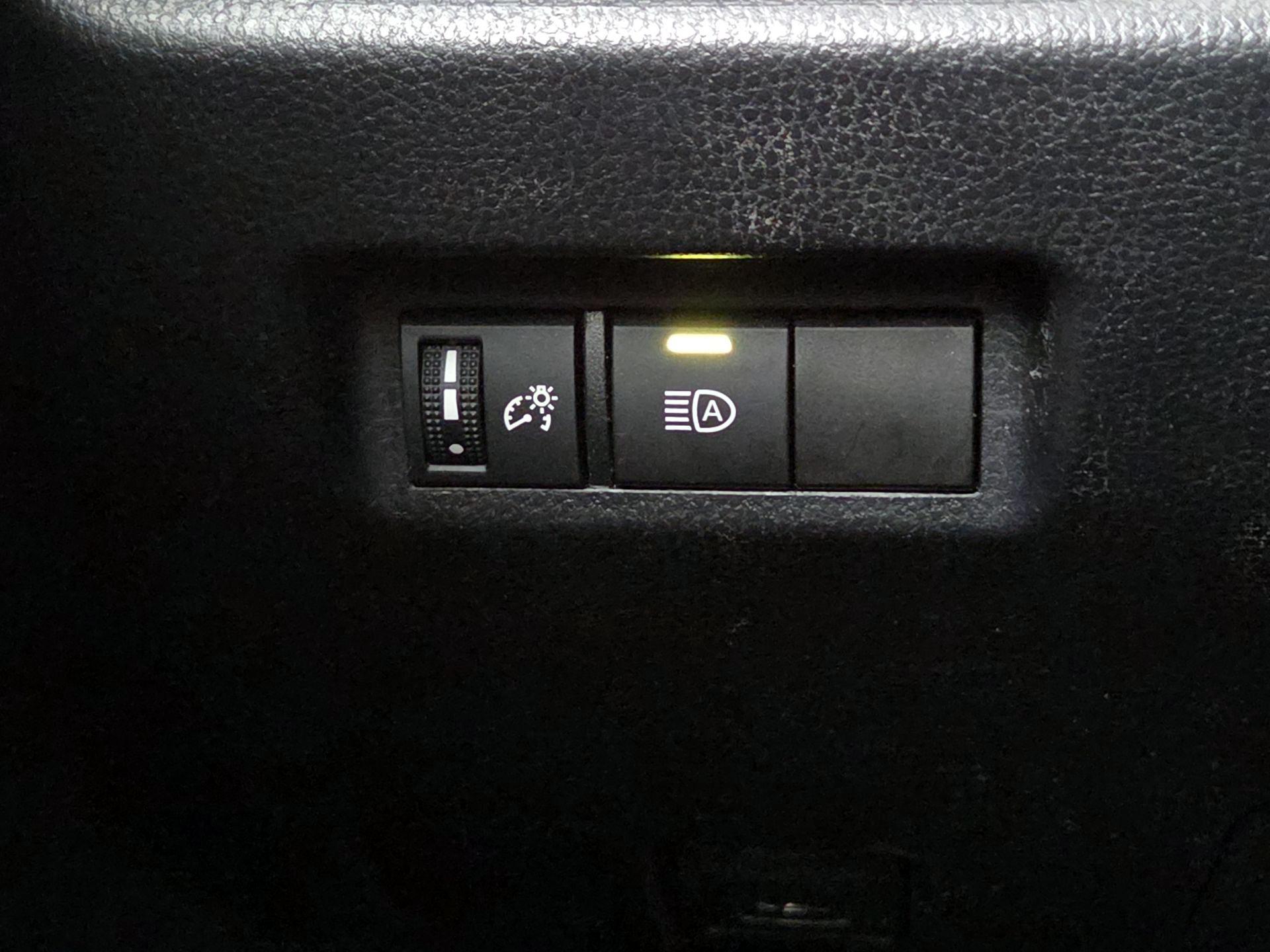 Thumbnail: 2020 Toyota RAV4 - 13