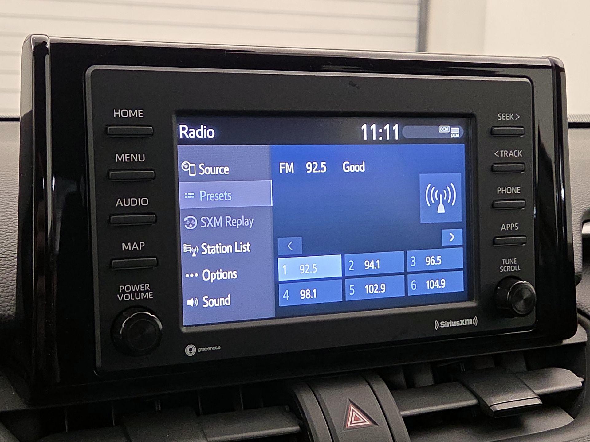 Thumbnail: 2020 Toyota RAV4 - 15