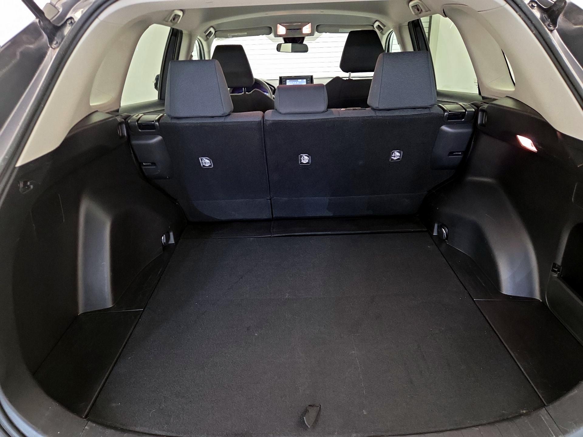 Thumbnail: 2020 Toyota RAV4 - 20