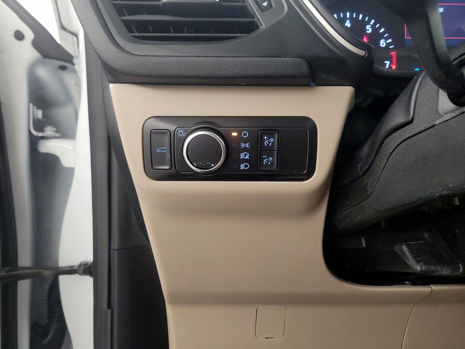 Thumbnail: 2022 Ford Escape - 13