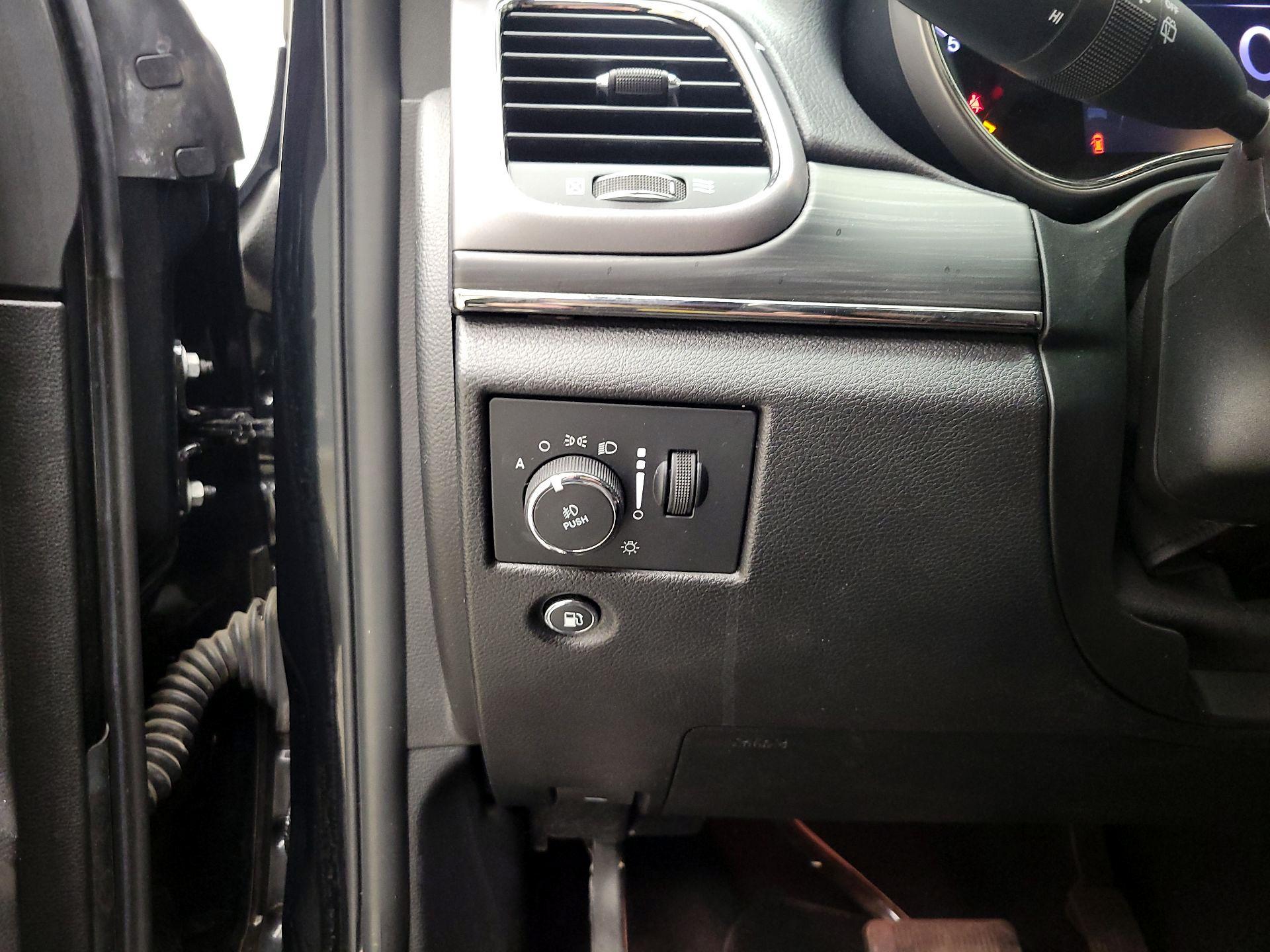 Thumbnail: 2021 Jeep Grand Cherokee - 13