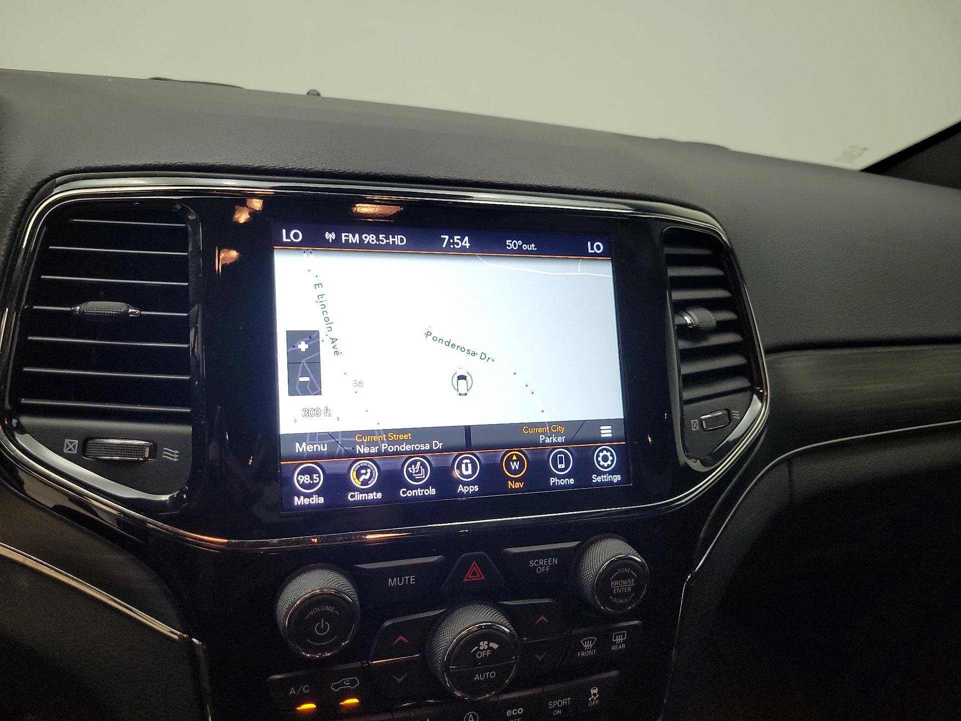 Thumbnail: 2021 Jeep Grand Cherokee - 14