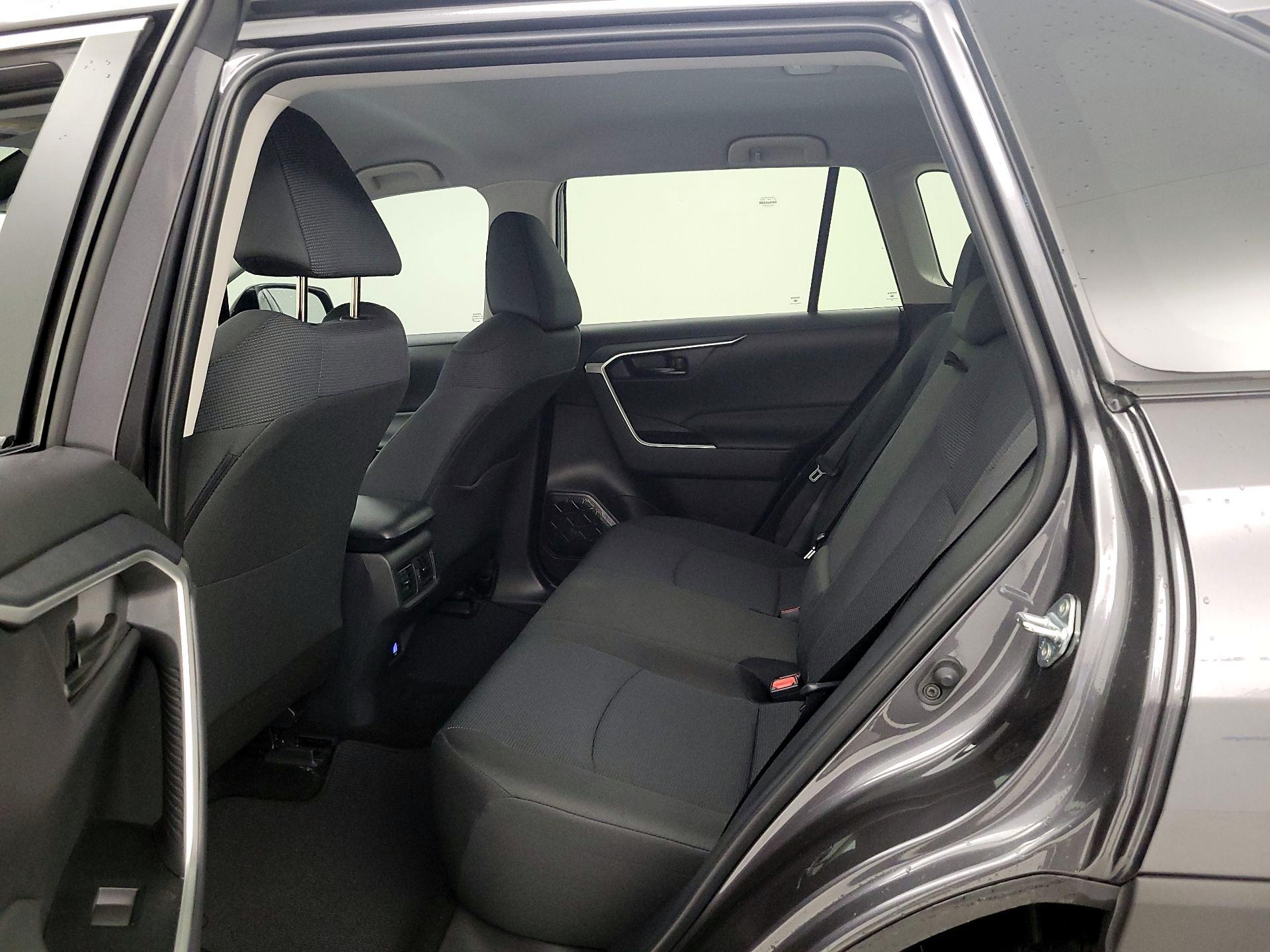 Thumbnail: 2025 Toyota RAV4 - 18