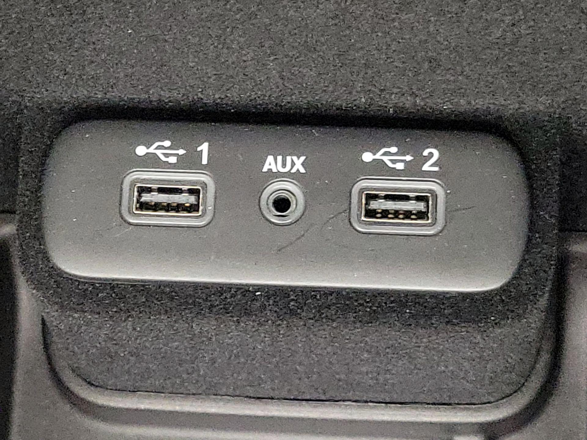 Thumbnail: 2020 Dodge Charger - 19