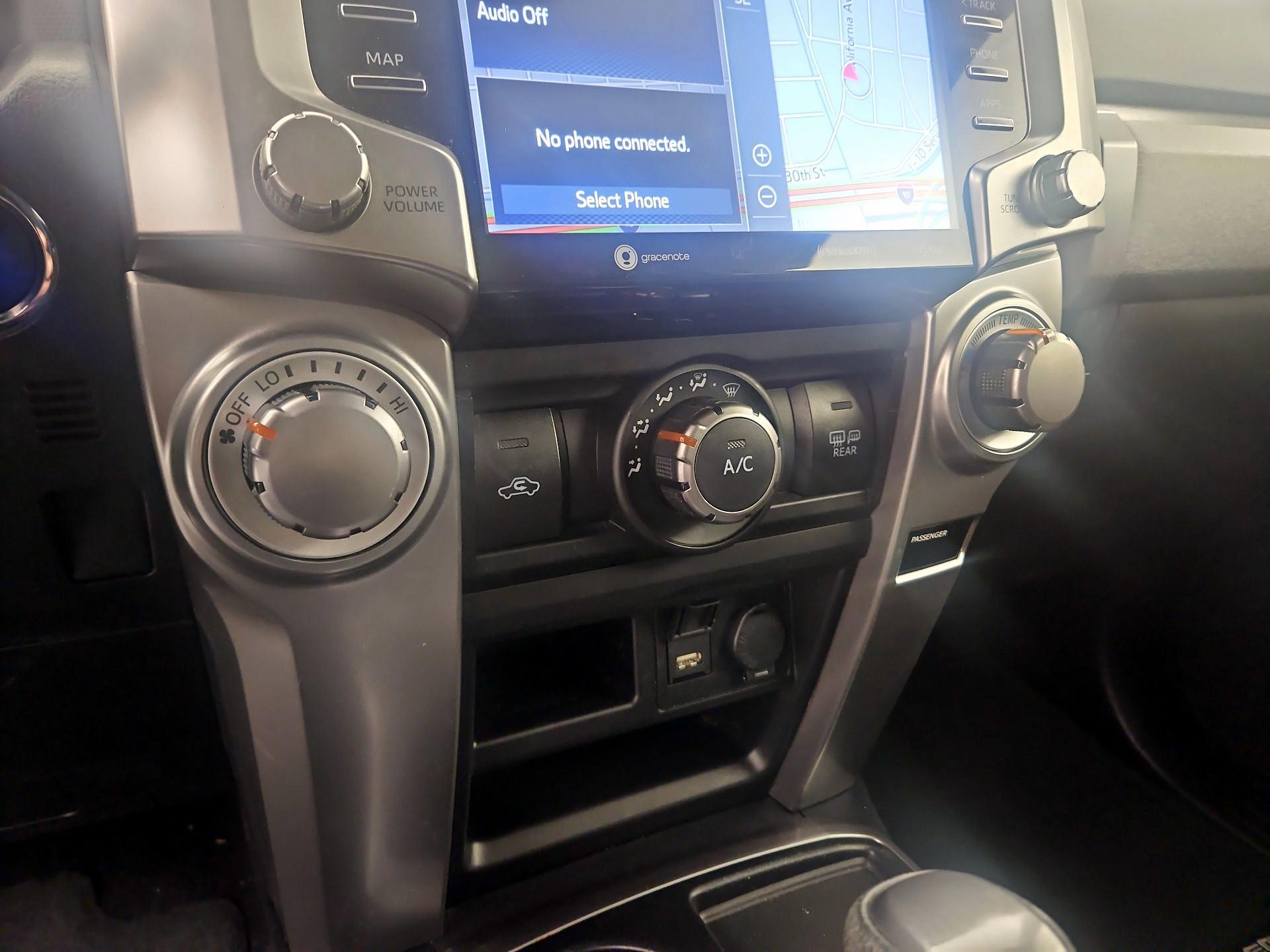 Thumbnail: 2021 Toyota 4Runner - 12