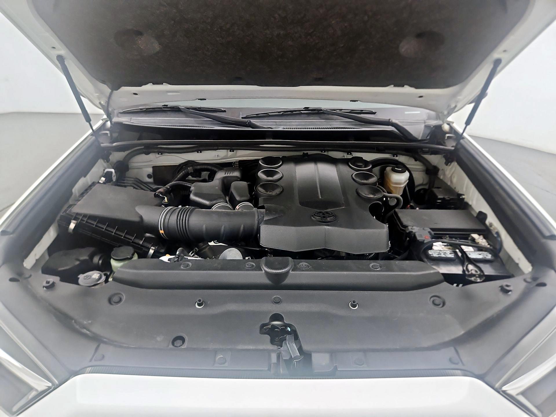 Thumbnail: 2021 Toyota 4Runner - 17