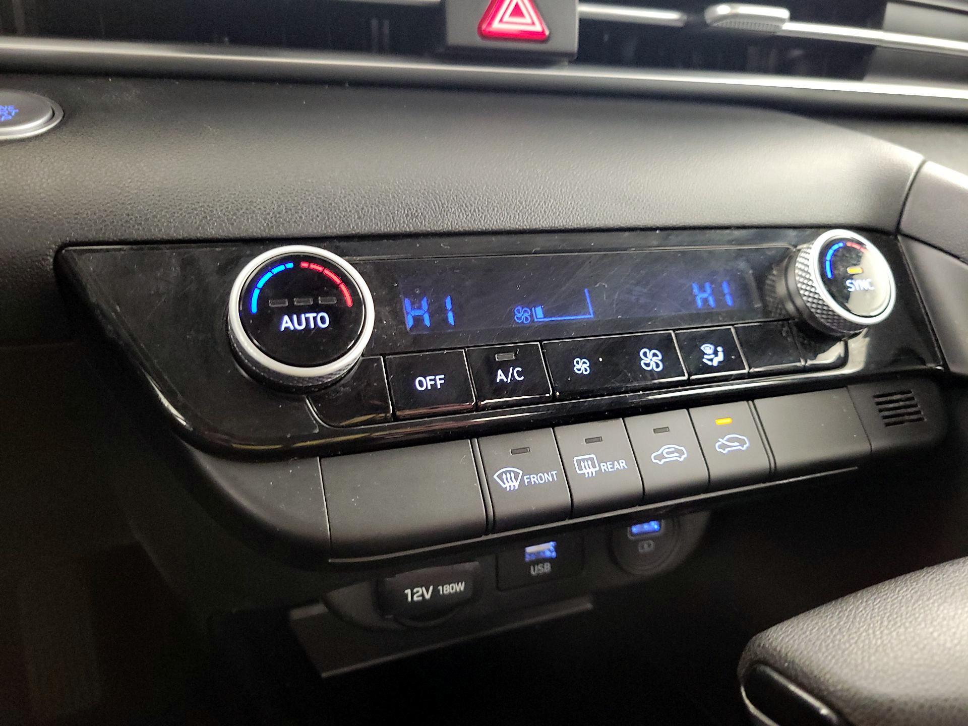 Thumbnail: 2021 Hyundai Elantra - 16