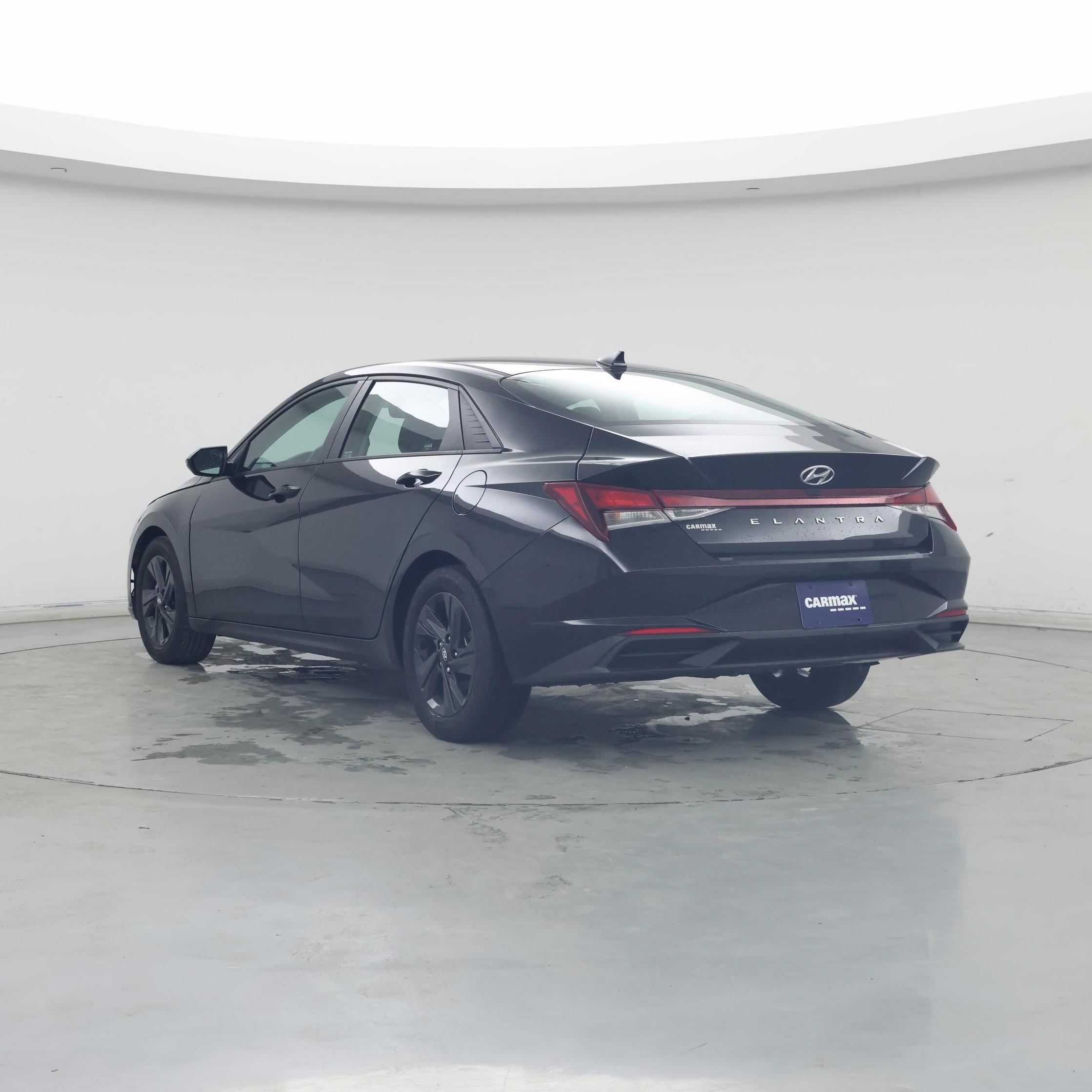 Thumbnail: 2021 Hyundai Elantra - 2