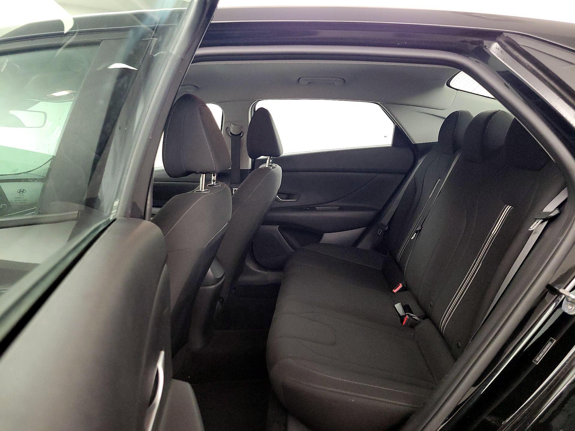 Thumbnail: 2021 Hyundai Elantra - 19