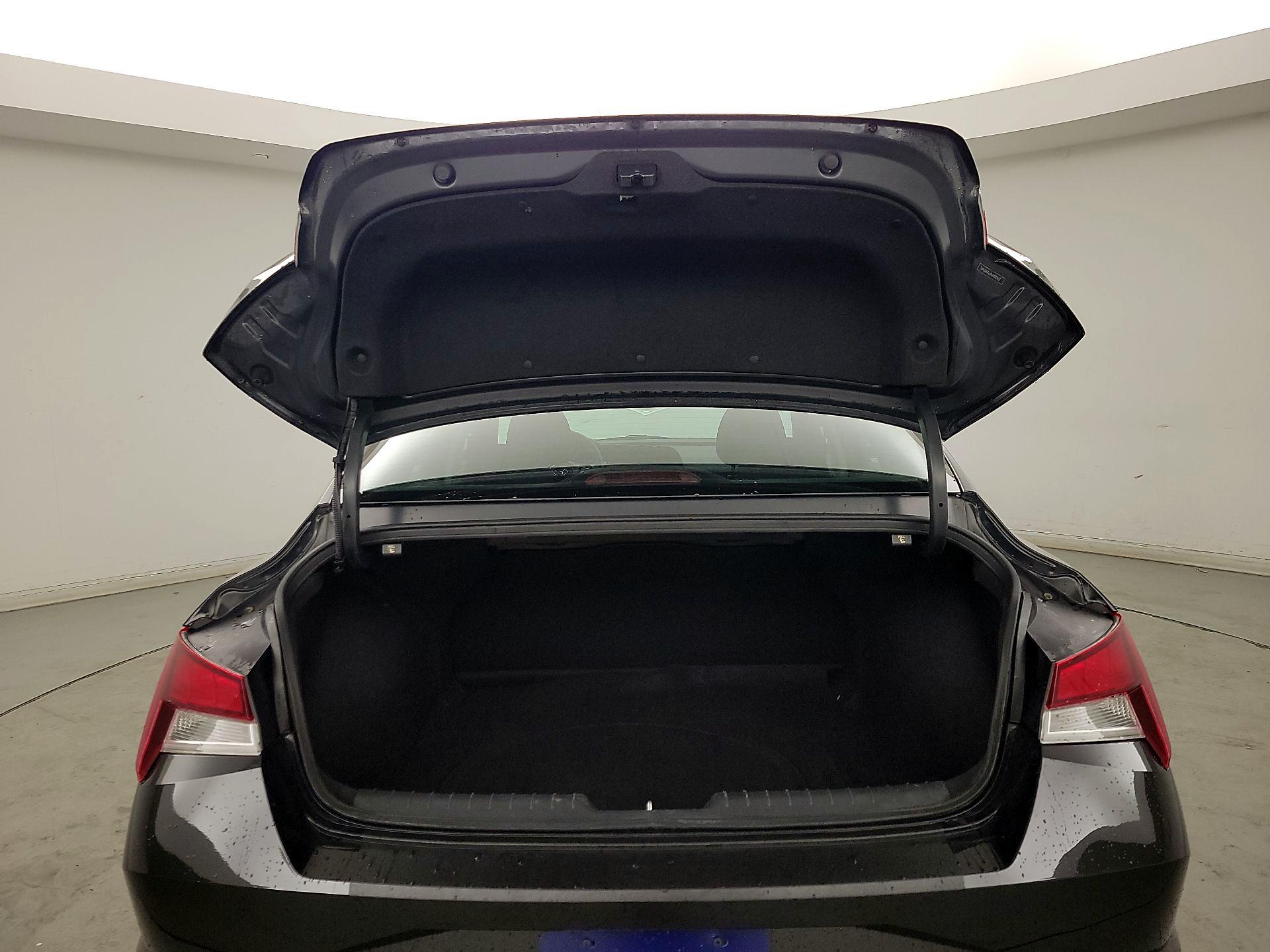 Thumbnail: 2021 Hyundai Elantra - 20