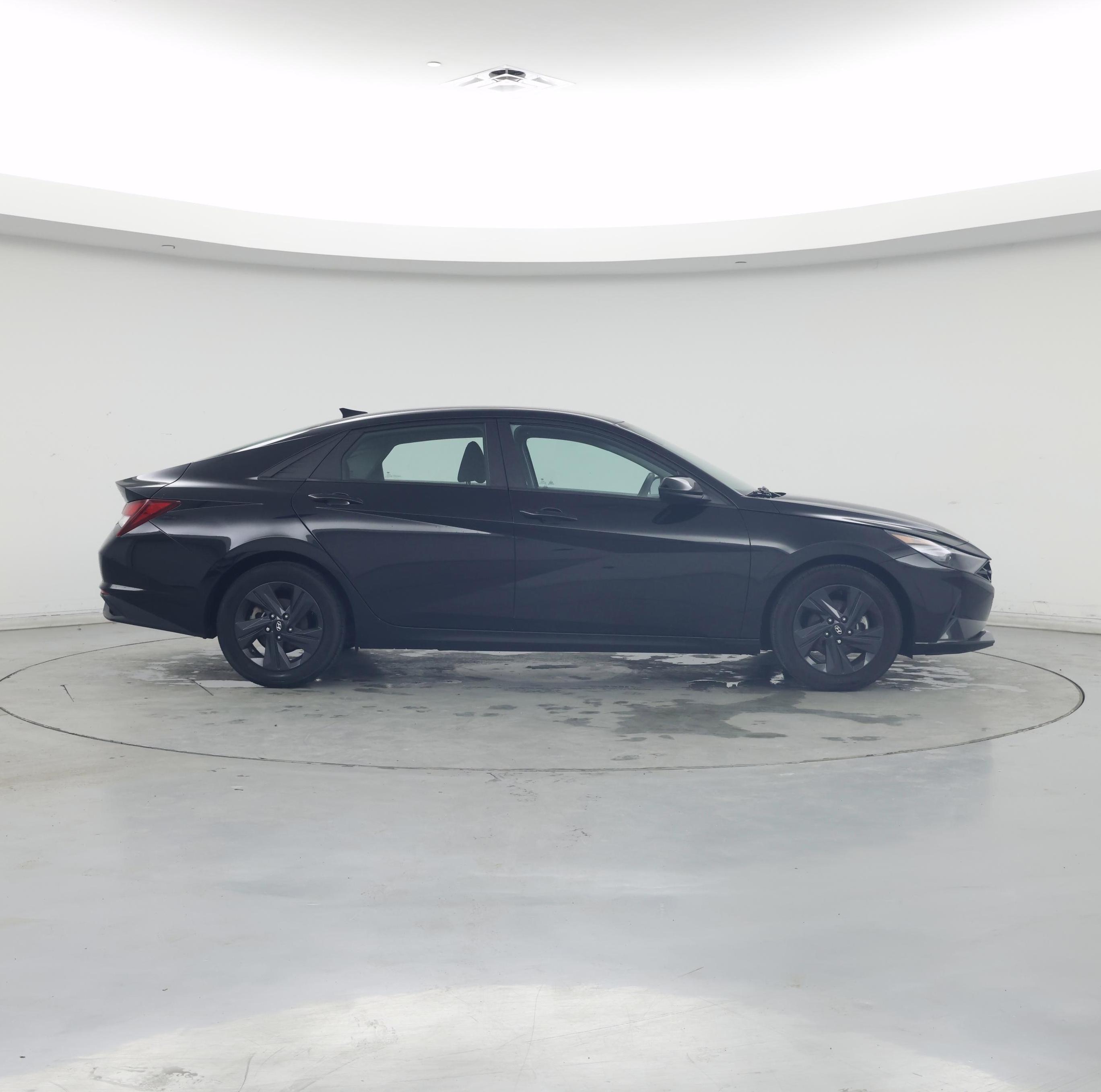 Thumbnail: 2021 Hyundai Elantra - 7