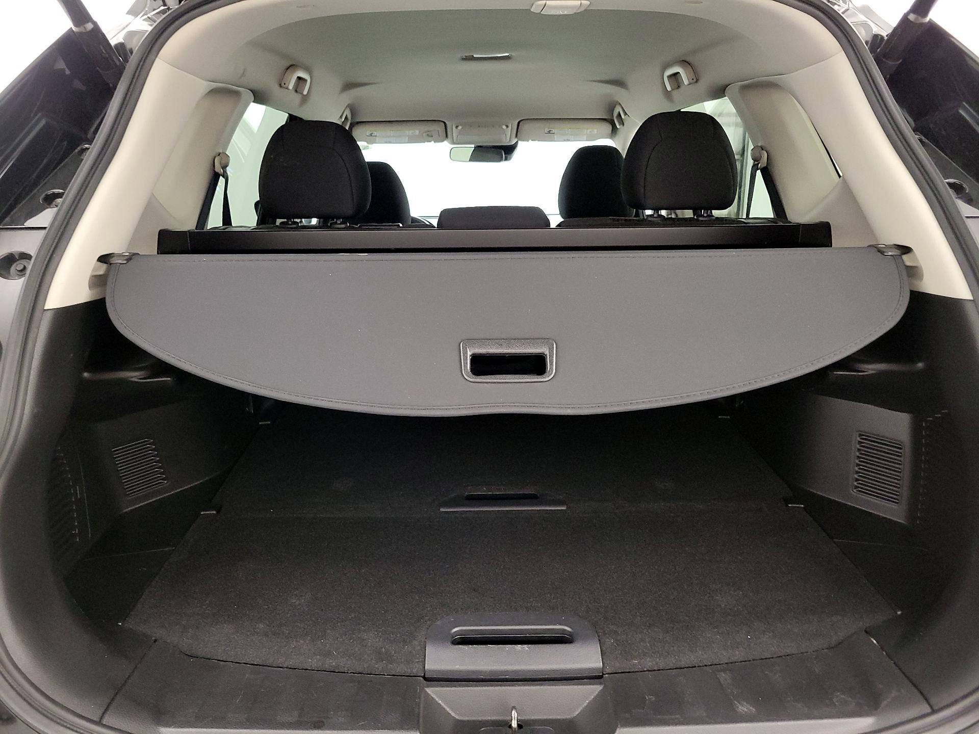 Thumbnail: 2020 Nissan Rogue - 20