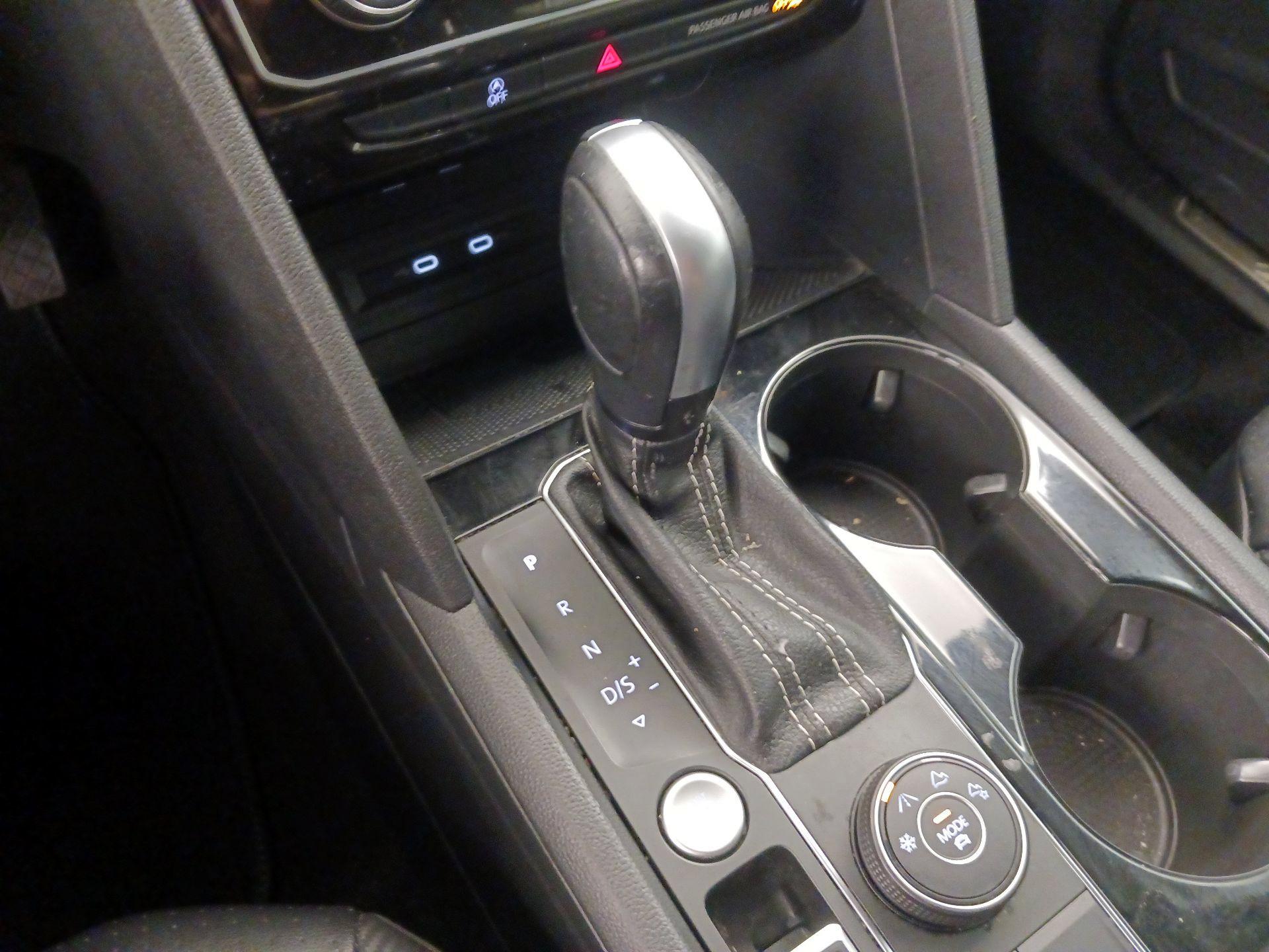 Thumbnail: 2022 Volkswagen Atlas - 18