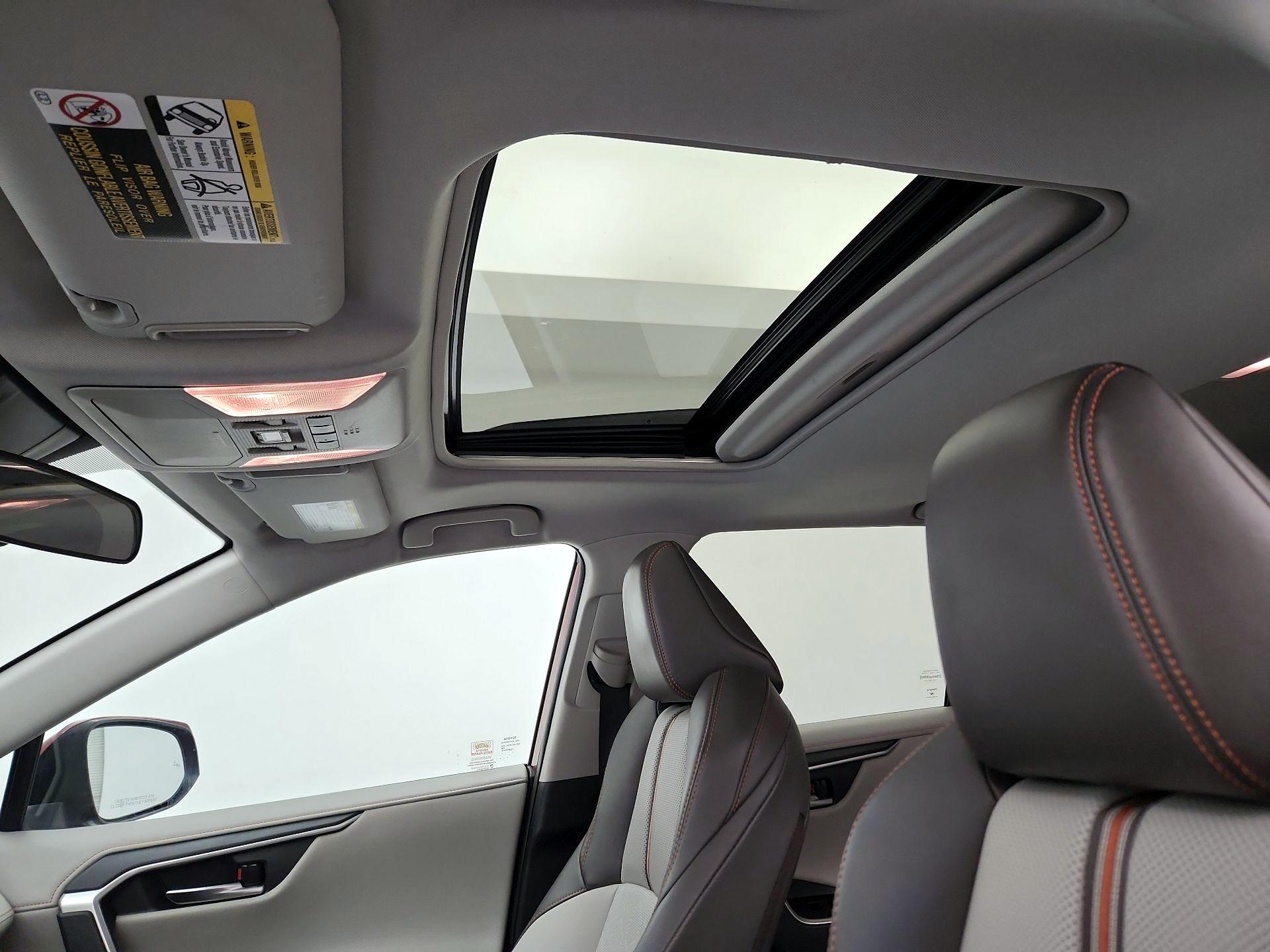 Thumbnail: 2019 Toyota RAV4 - 20