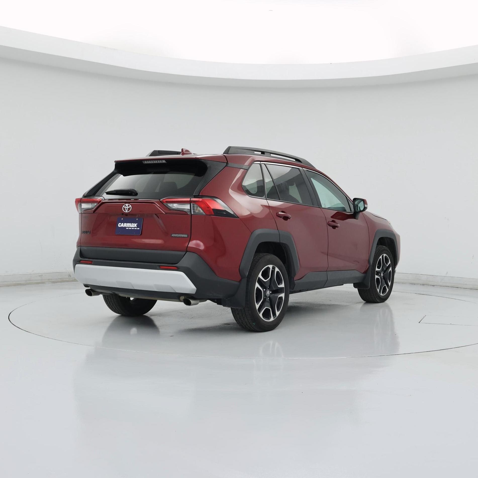 Thumbnail: 2019 Toyota RAV4 - 8