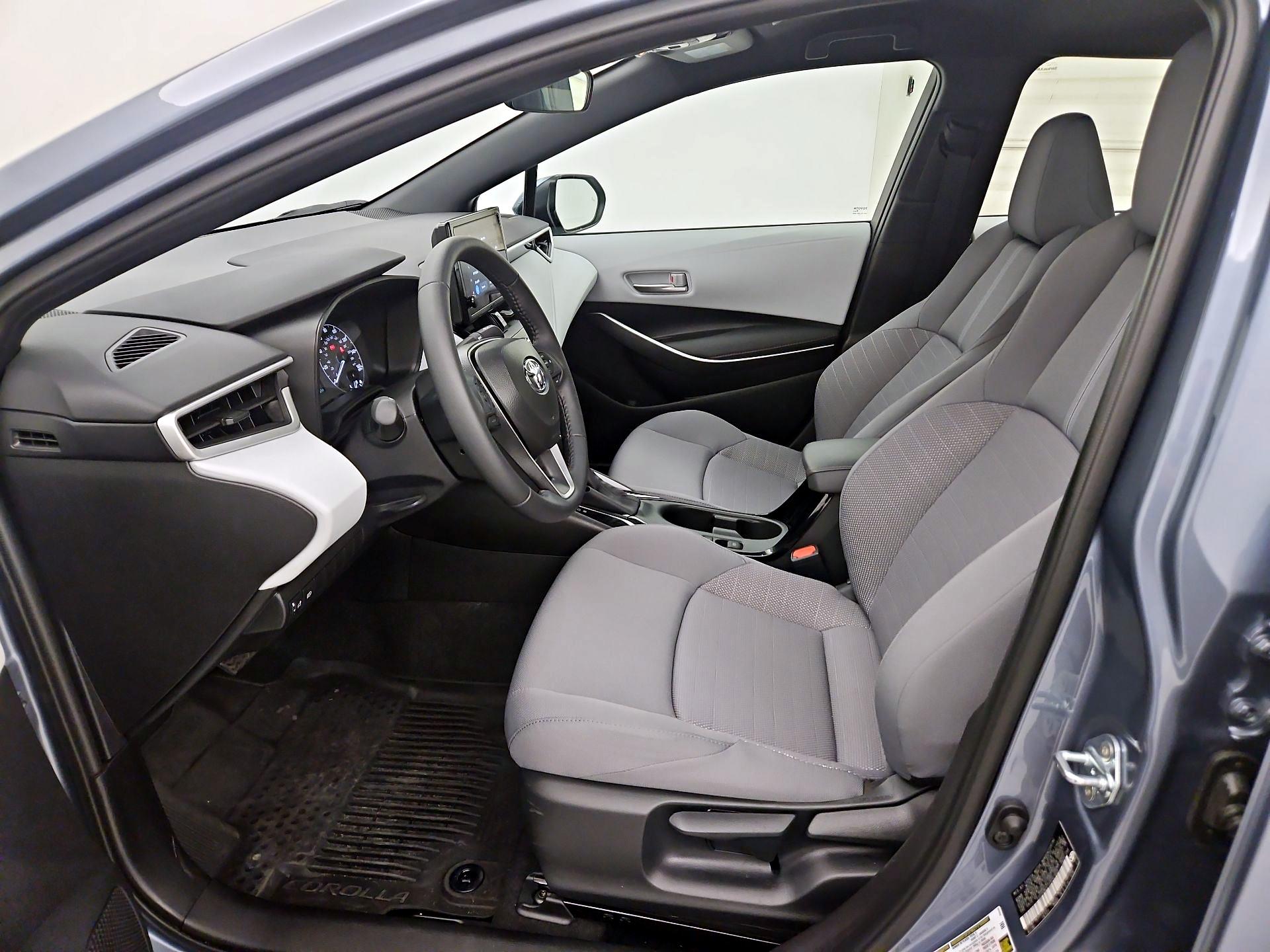 Thumbnail: 2025 Toyota Corolla - 11