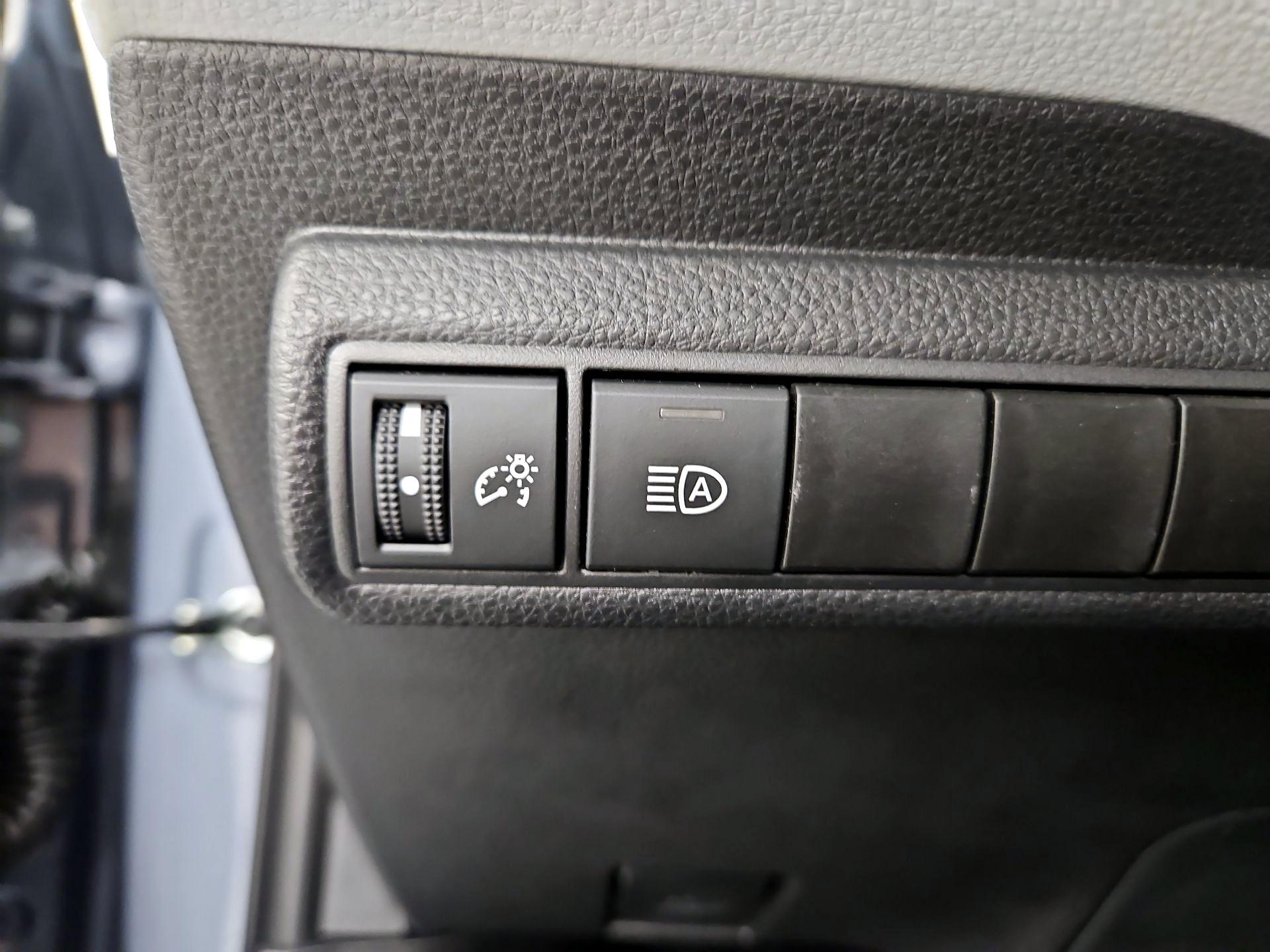 Thumbnail: 2025 Toyota Corolla - 13