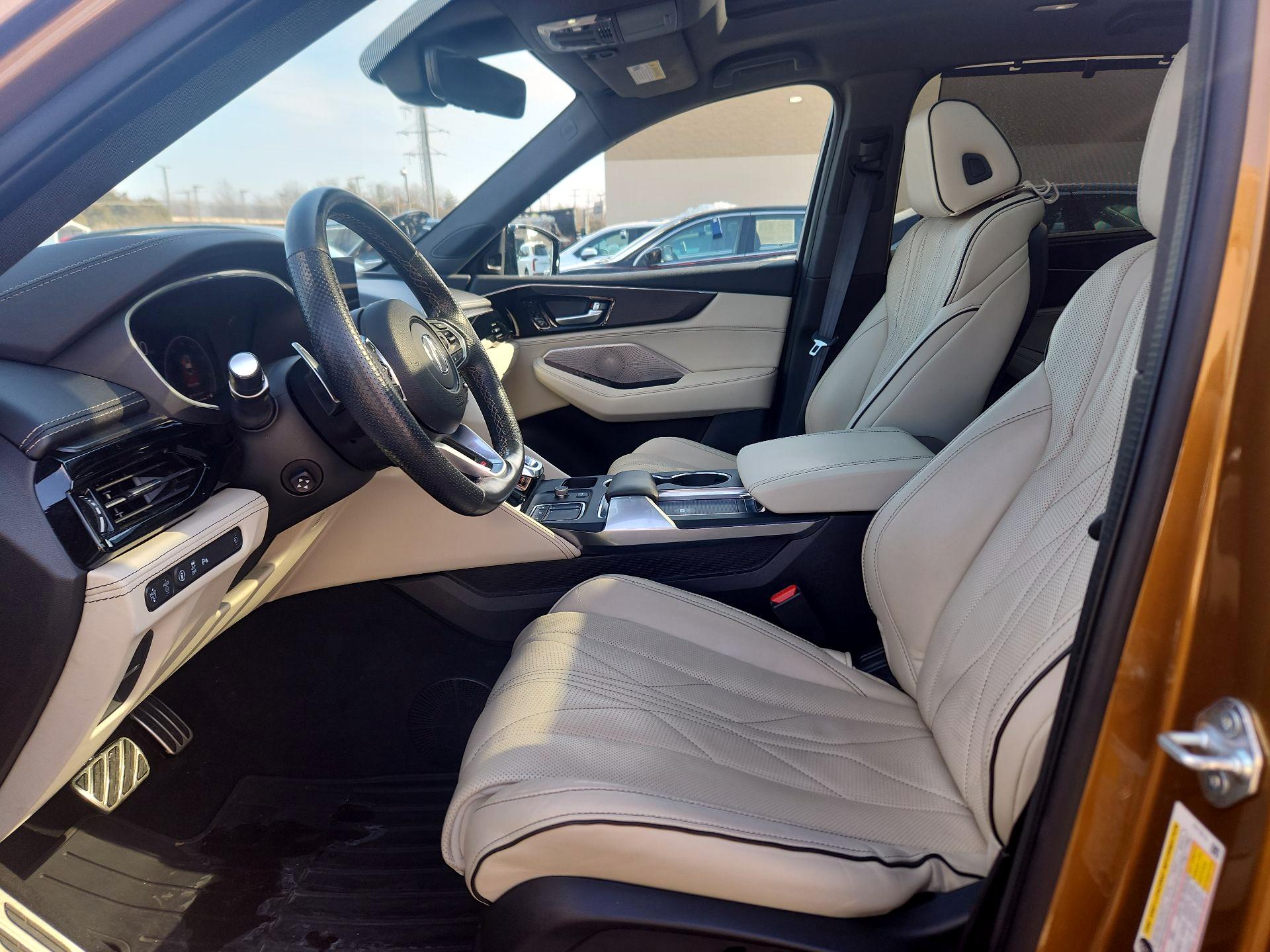 Thumbnail: 2022 Acura MDX - 9