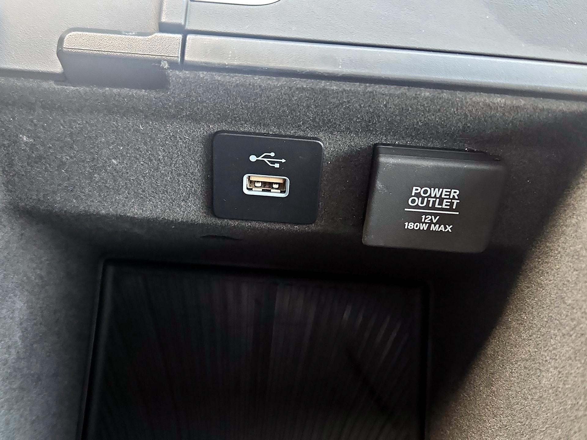 Thumbnail: 2022 Acura MDX - 17