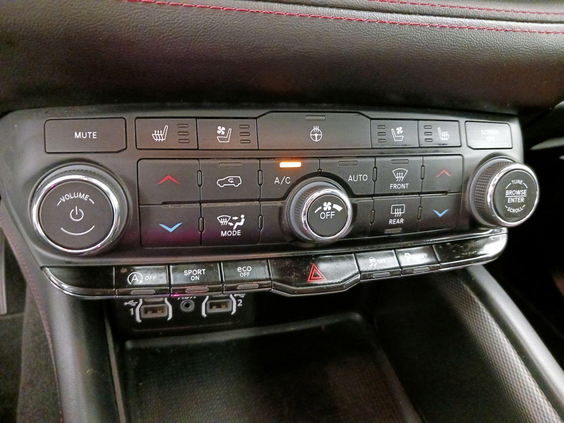 Thumbnail: 2023 Dodge Durango - 17